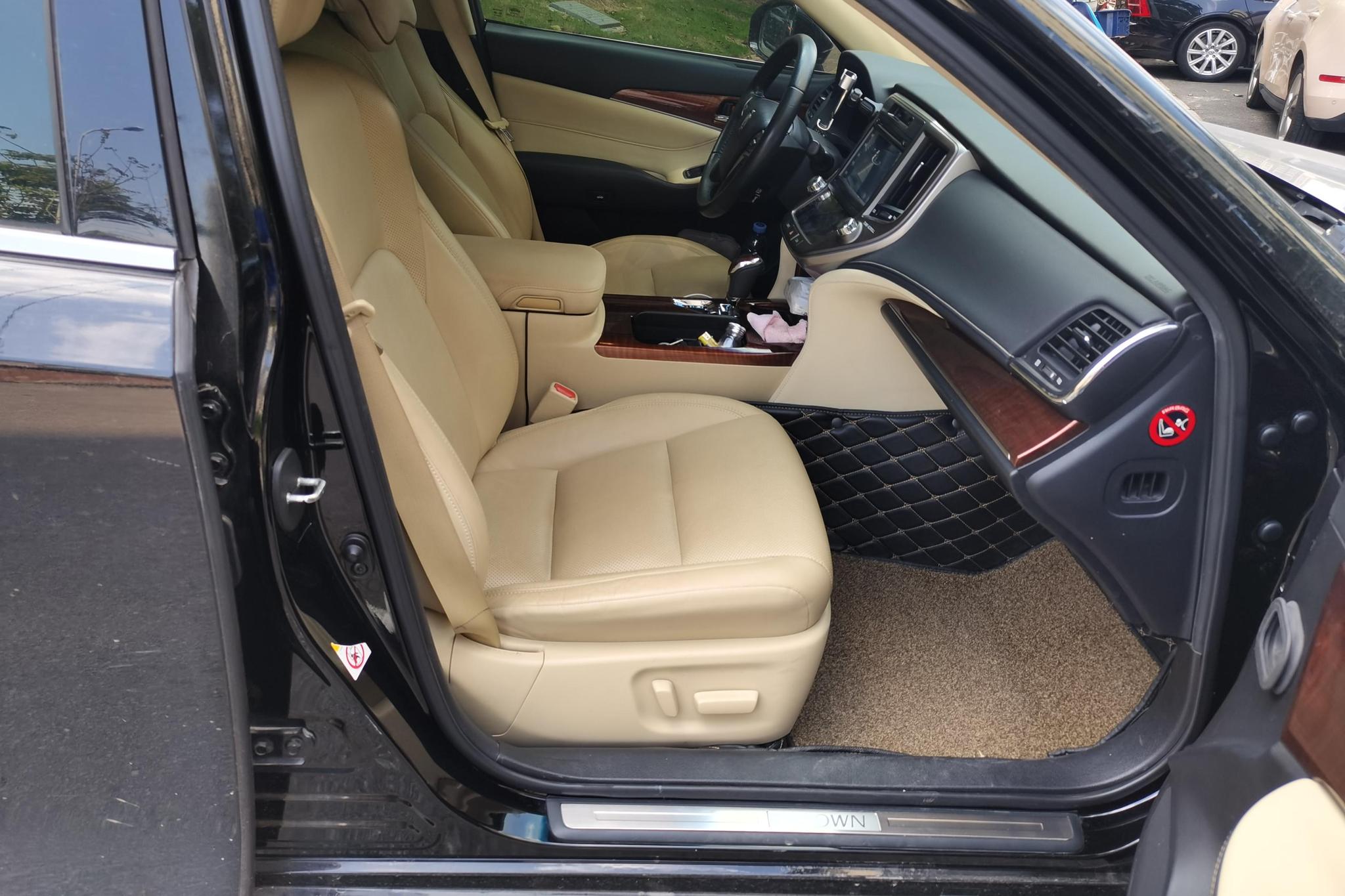 Toyota Crown 2015 2.5L Smart