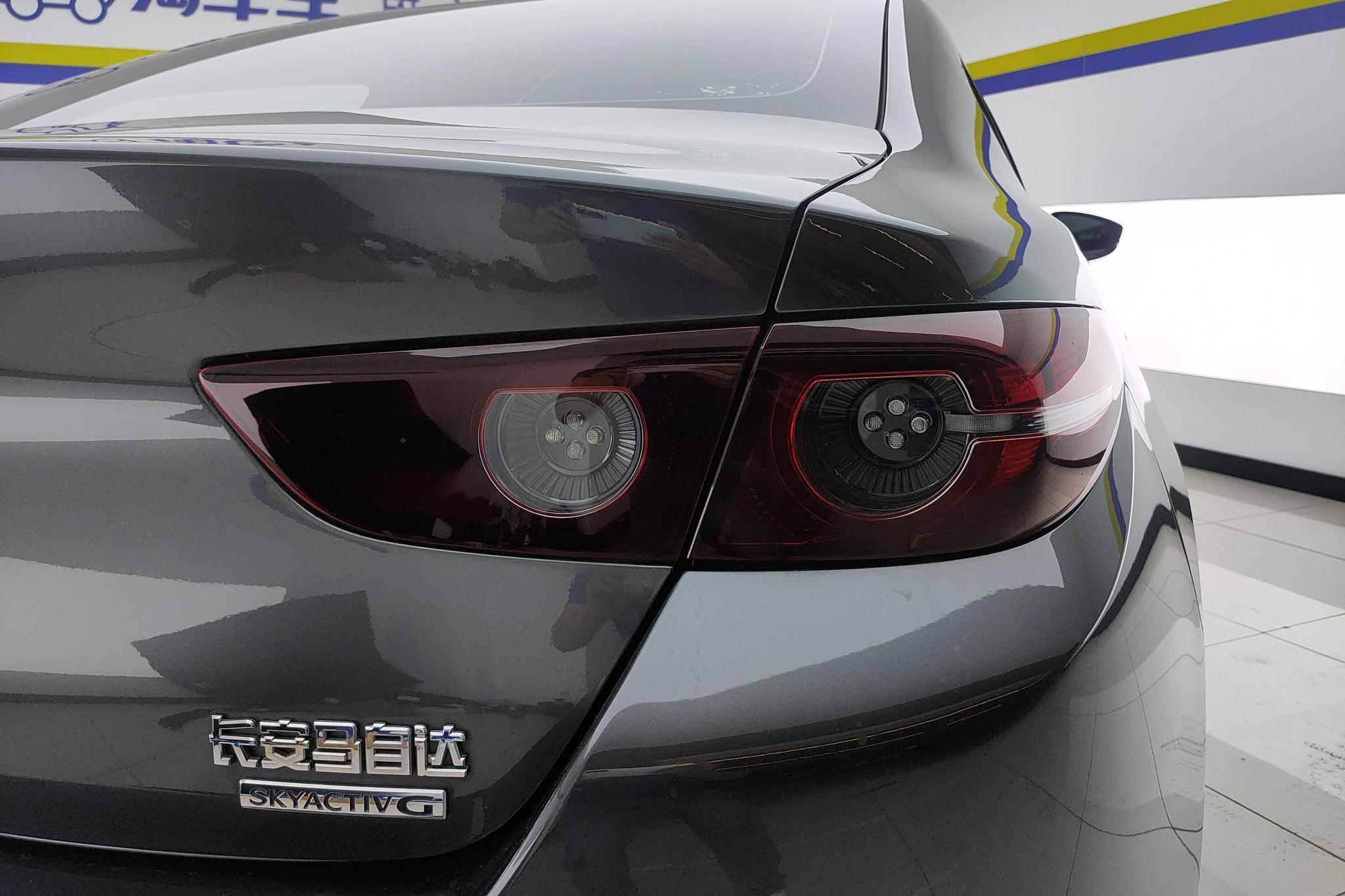 Mazda 3 Angkesaila 2022 Темно-серый из Китая, фото 6