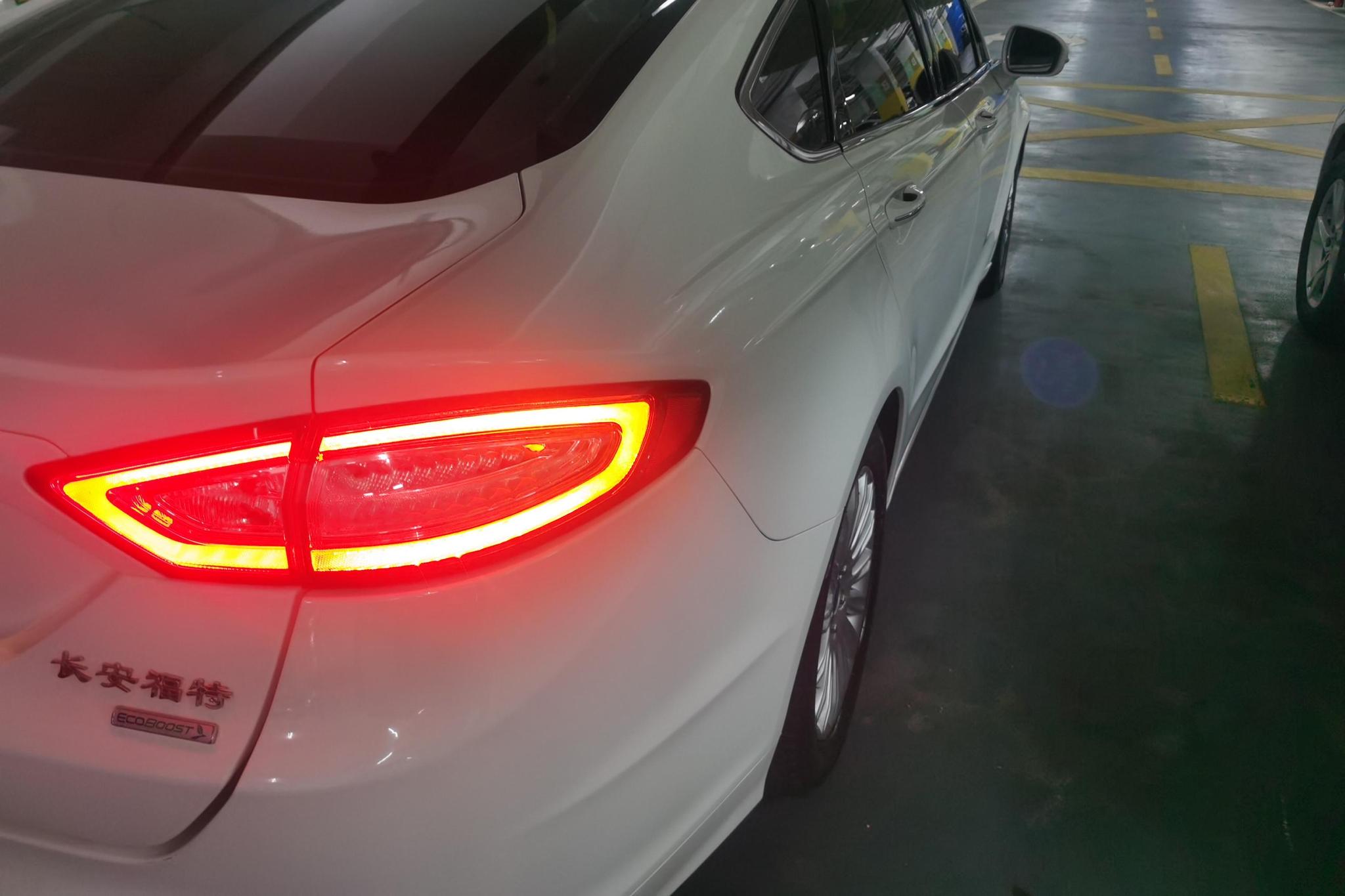 Ford Mondeo 2013 2.0L GTDi200 Luxury