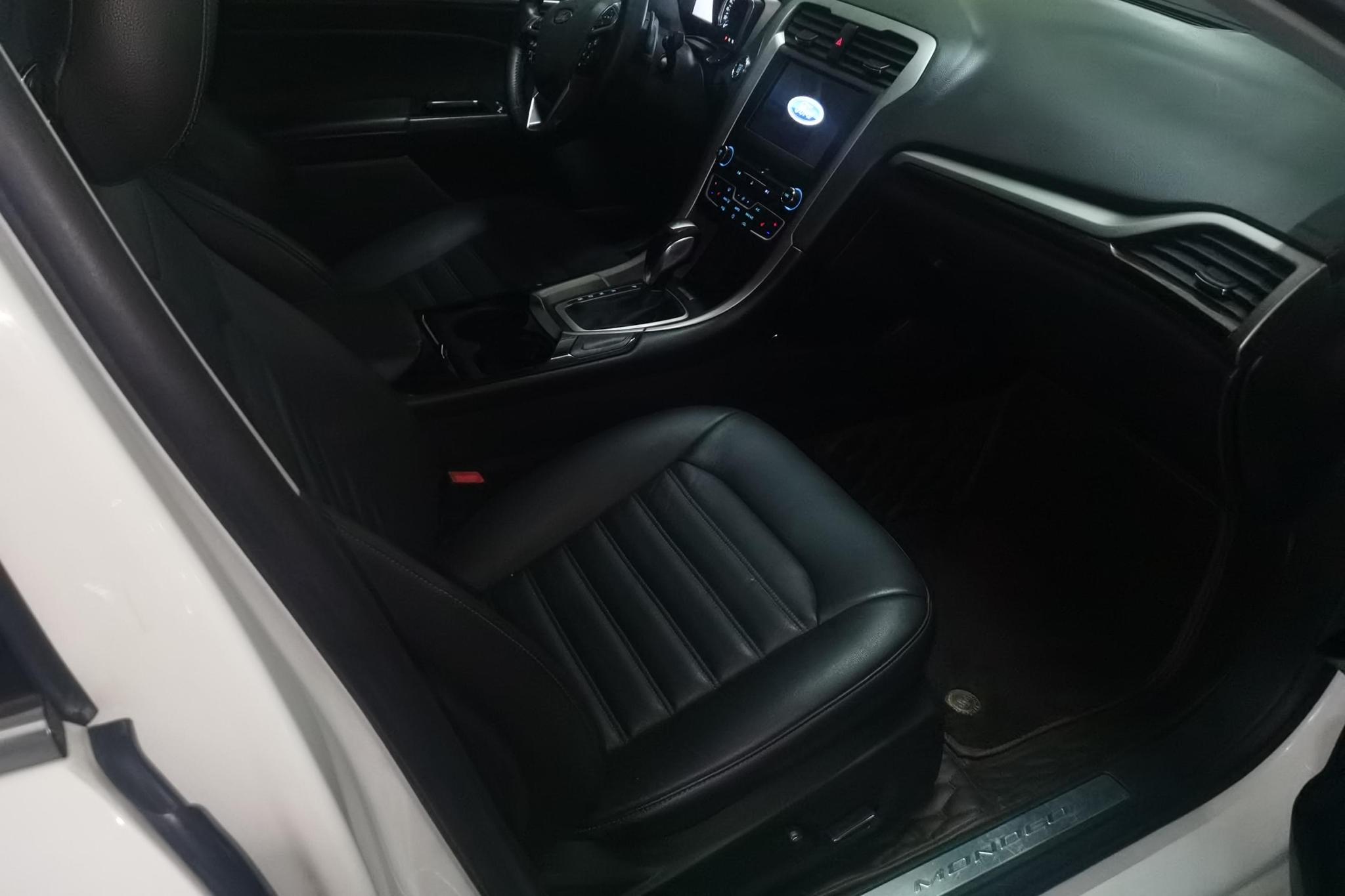Ford Mondeo 2013 2.0L GTDi200 Luxury