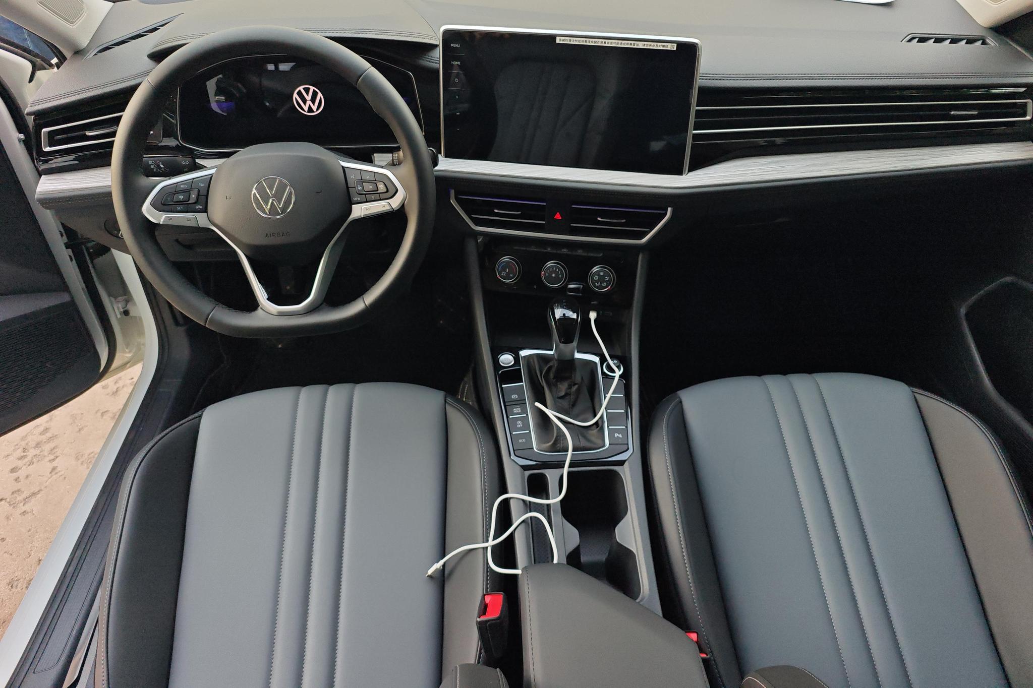 Volkswagen Sagitar id 4439932 из Китая 8