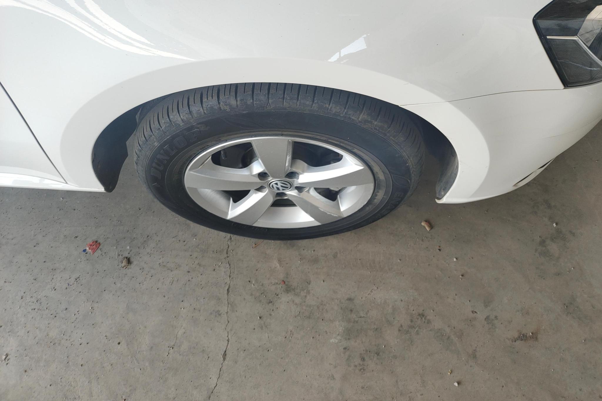 Volkswagen Lavida 2019 1.5L MT VI