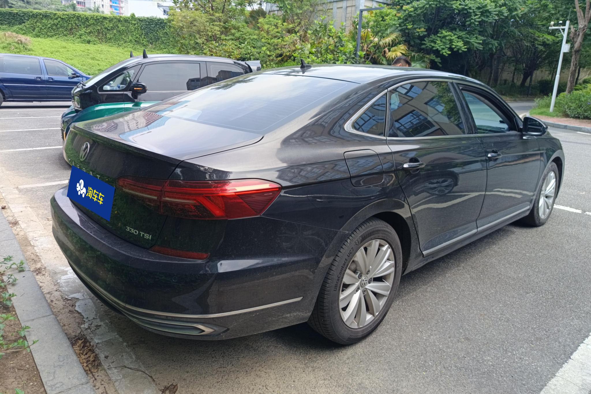 Volkswagen Passat 2019 330TSI Elite V
