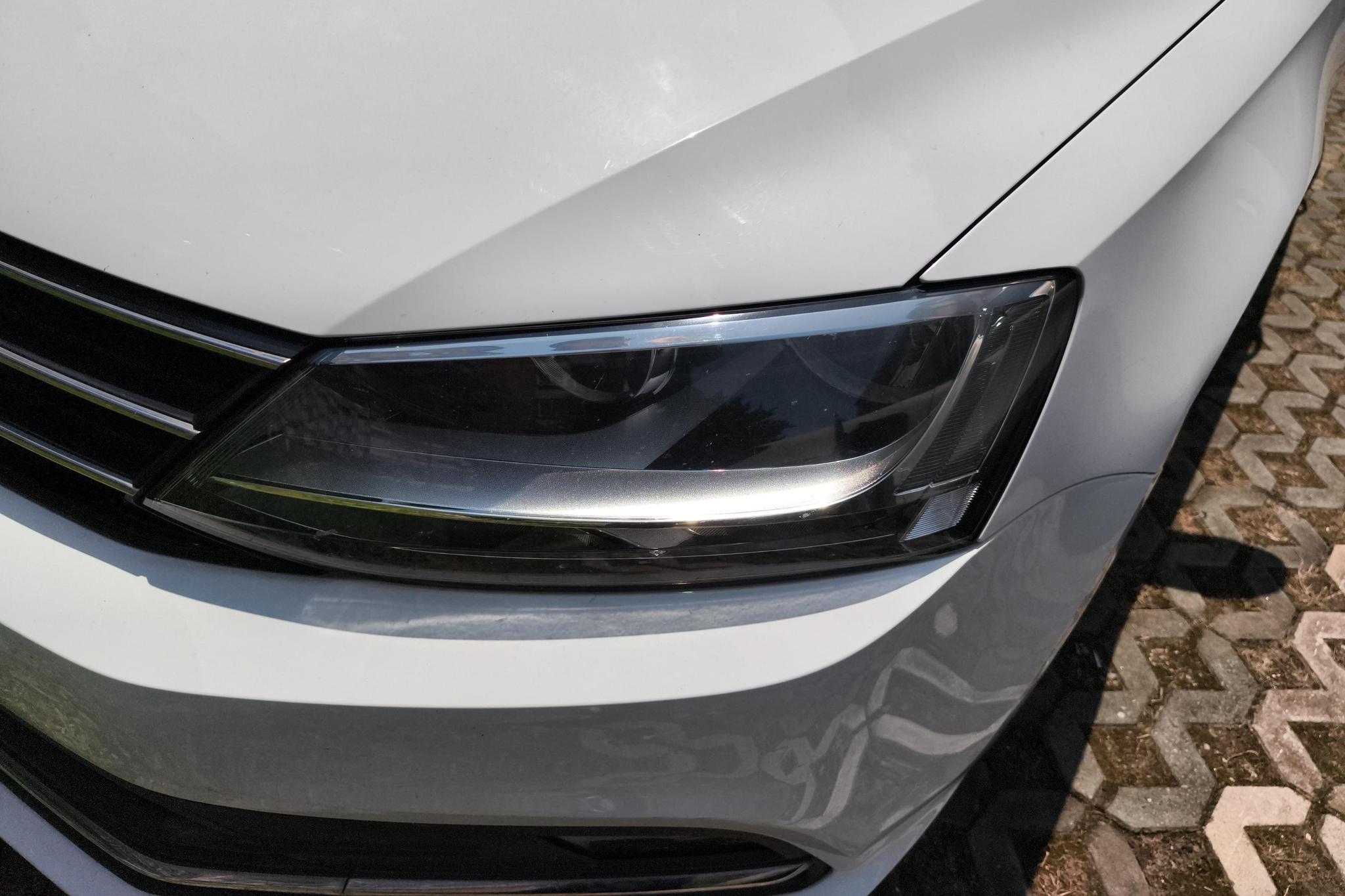 Volkswagen Sagitar 2015 230TSI AT Comfort