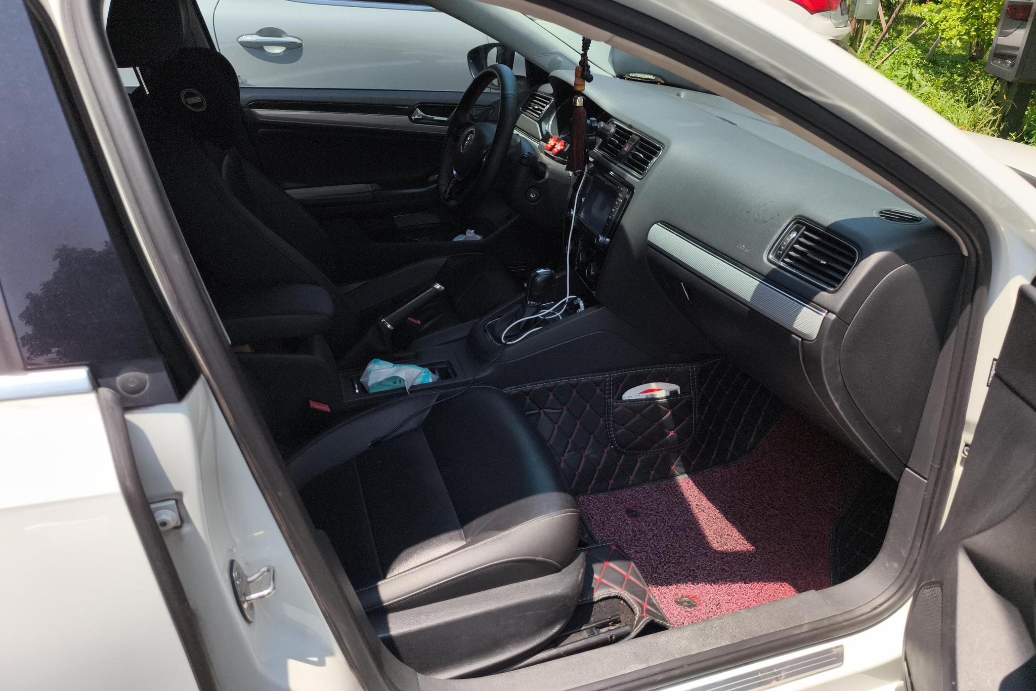 Volkswagen Sagitar 2015 230TSI AT Comfort
