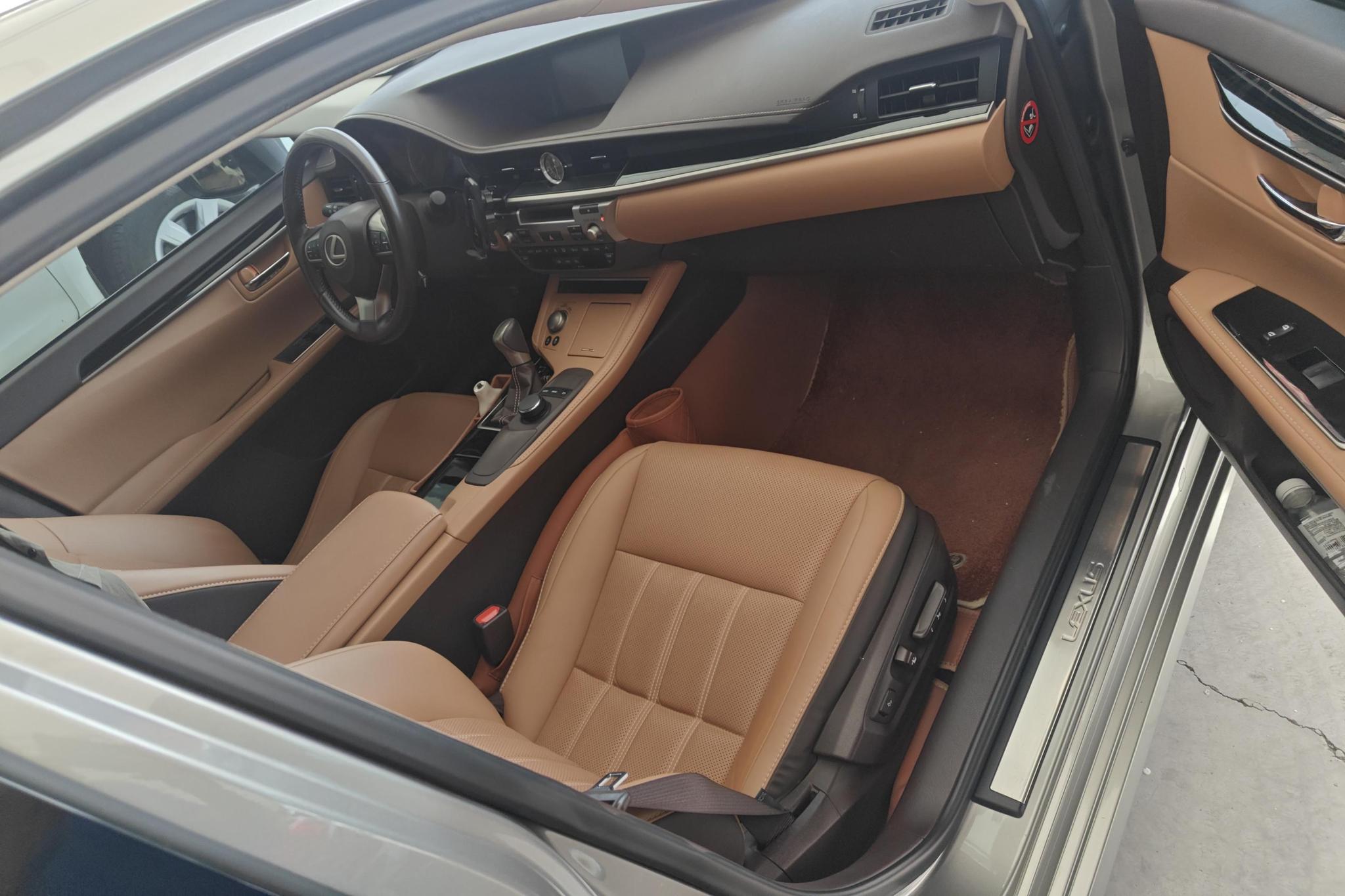 Lexus ES 2015 200 Elite