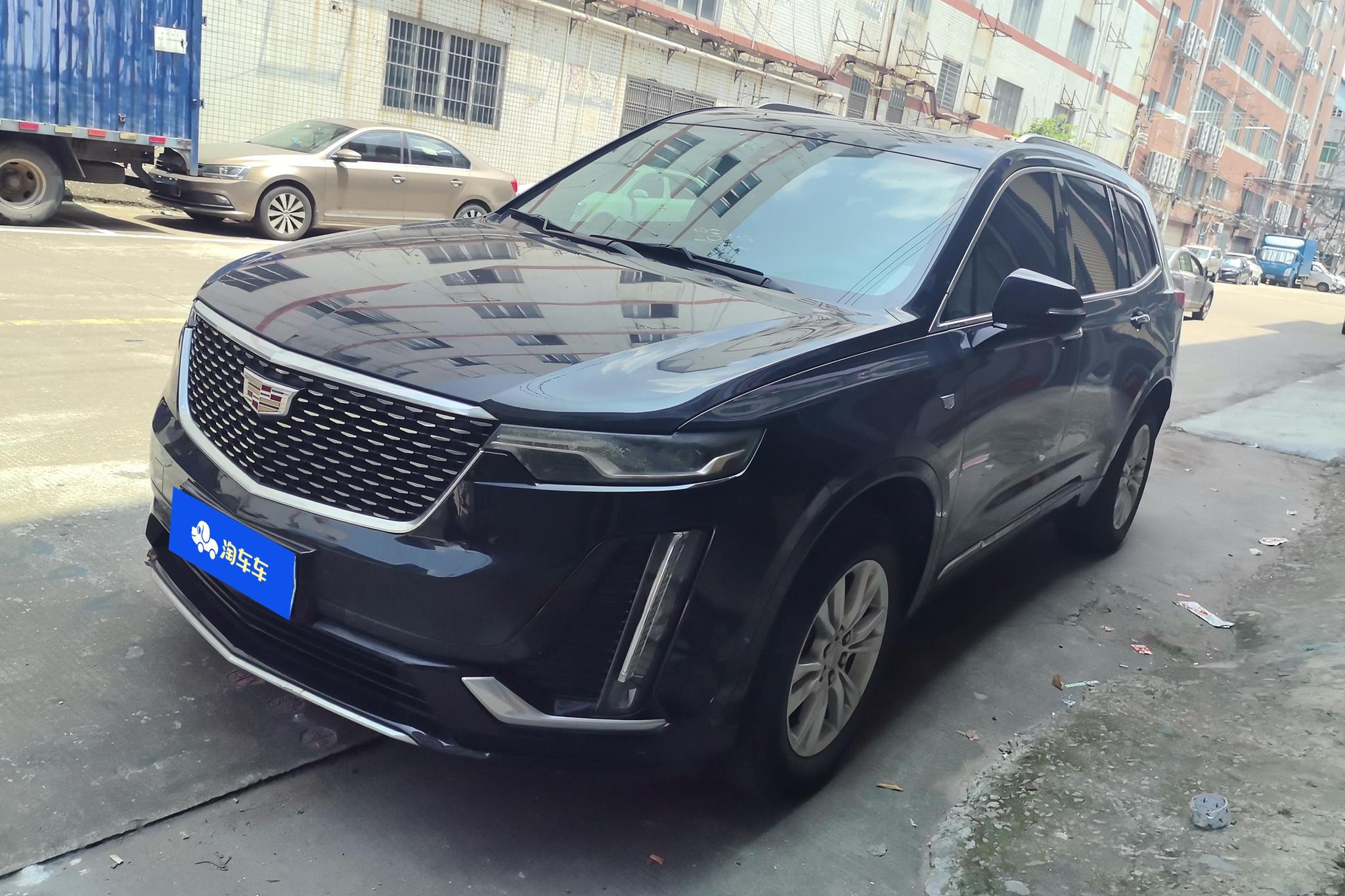 Cadillac XT6