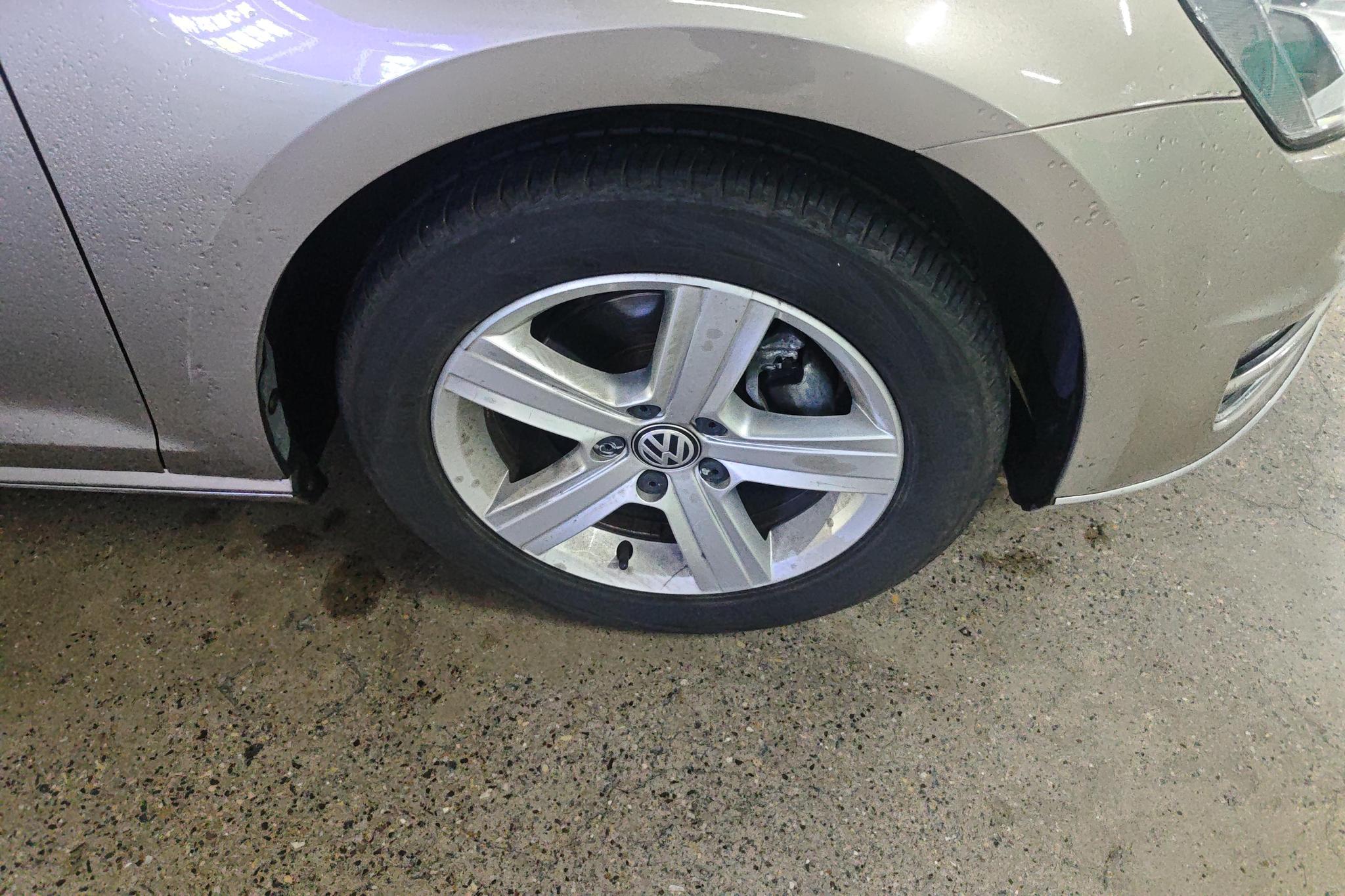 Volkswagen Golf 2017 1.6L AT Comfort