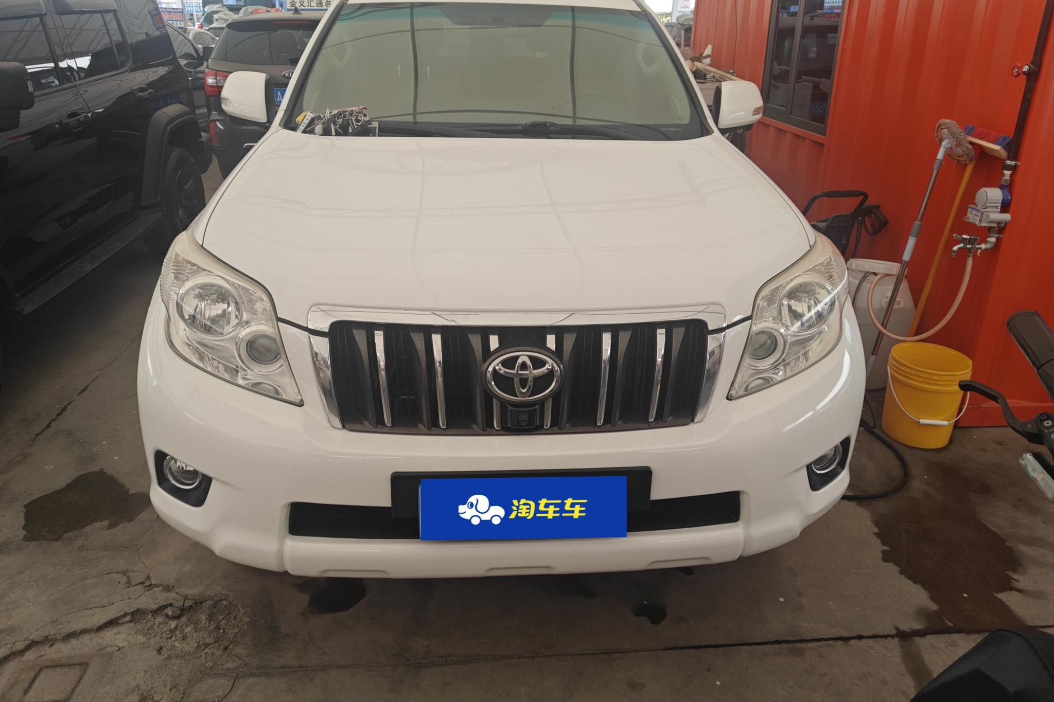 Toyota Land Cruiser Prado 2010 4.0L AT TX