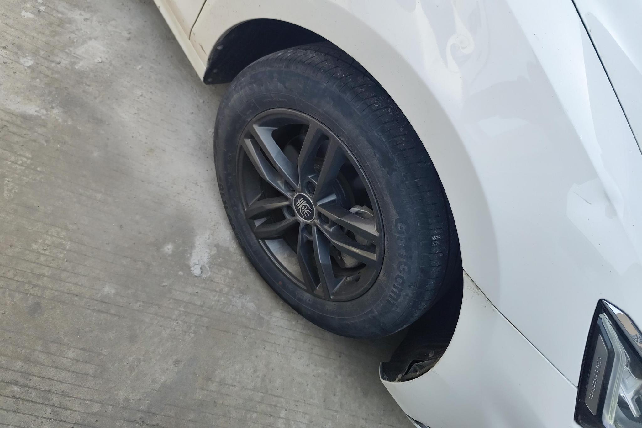 BYD Qin Pro Pro 2019 1.5TI AT VI