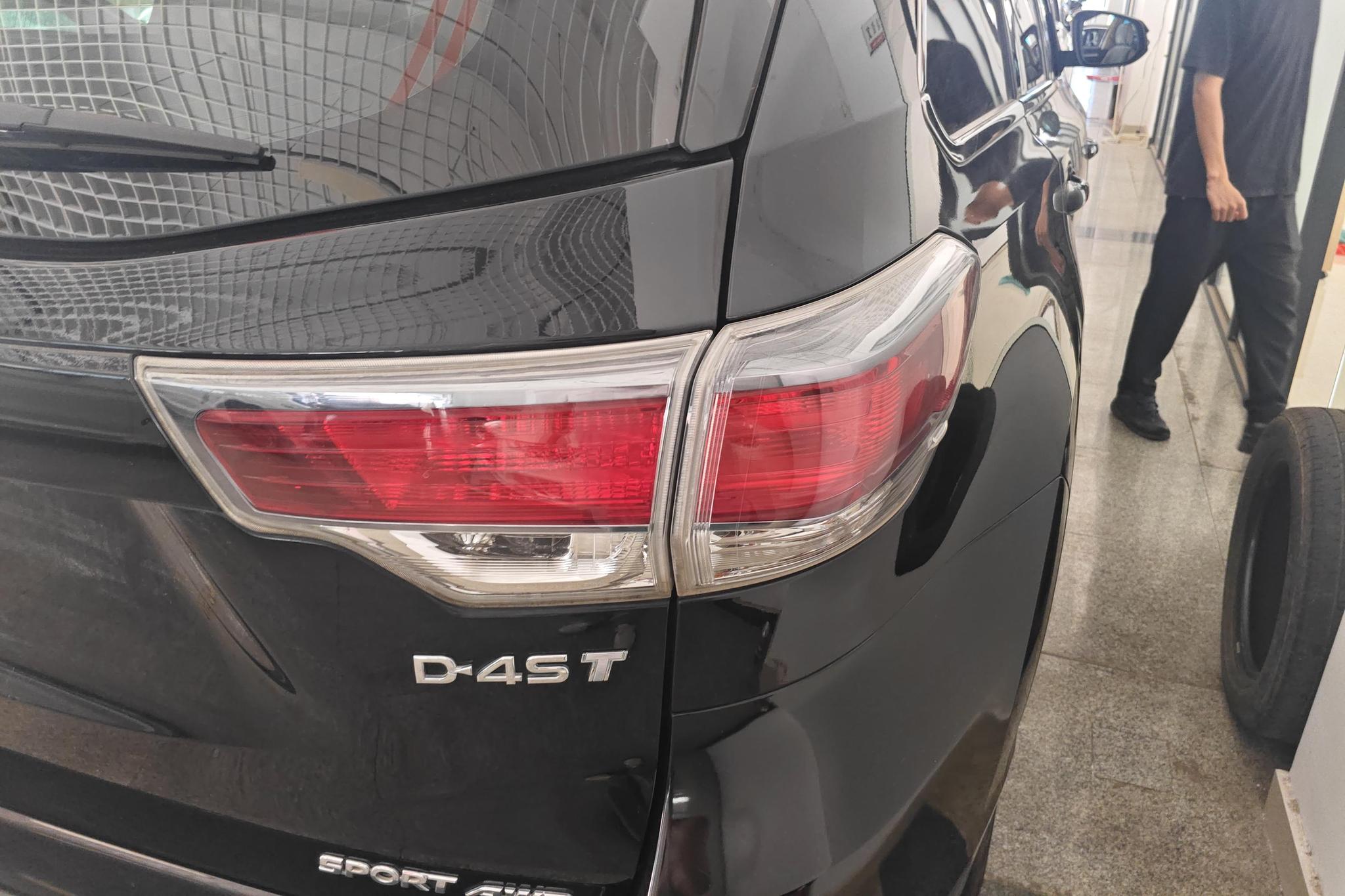 Toyota Highlander 2015 2.0T Luxury 7 мест