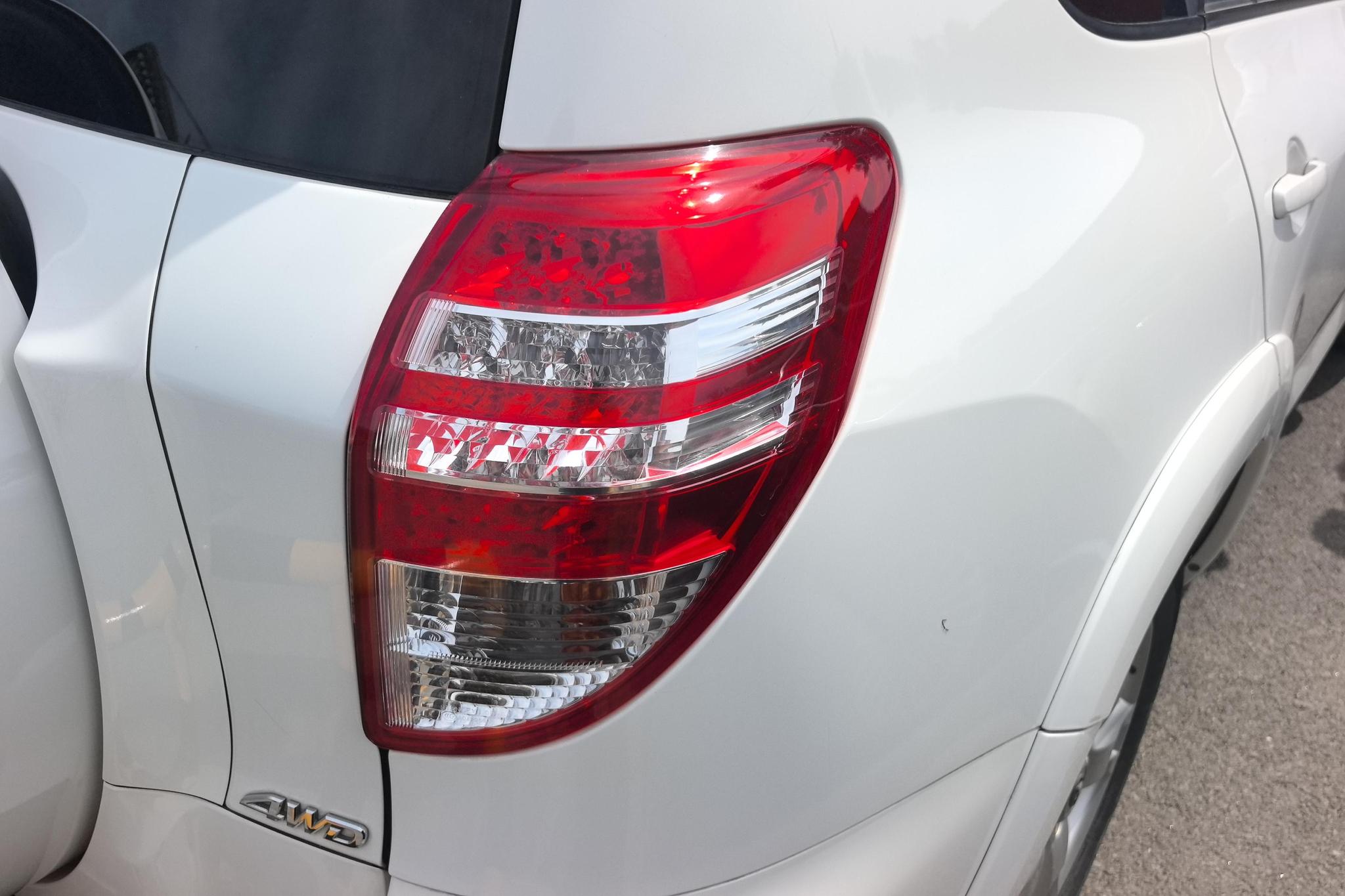 Toyota RAV4 2011 2.4L AT Luxury