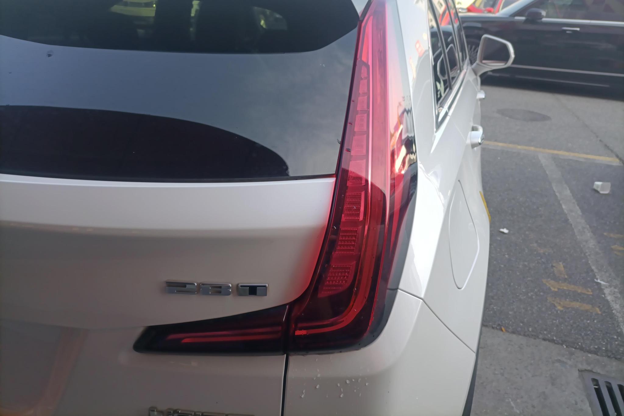Cadillac XT4 2018 28T Lead