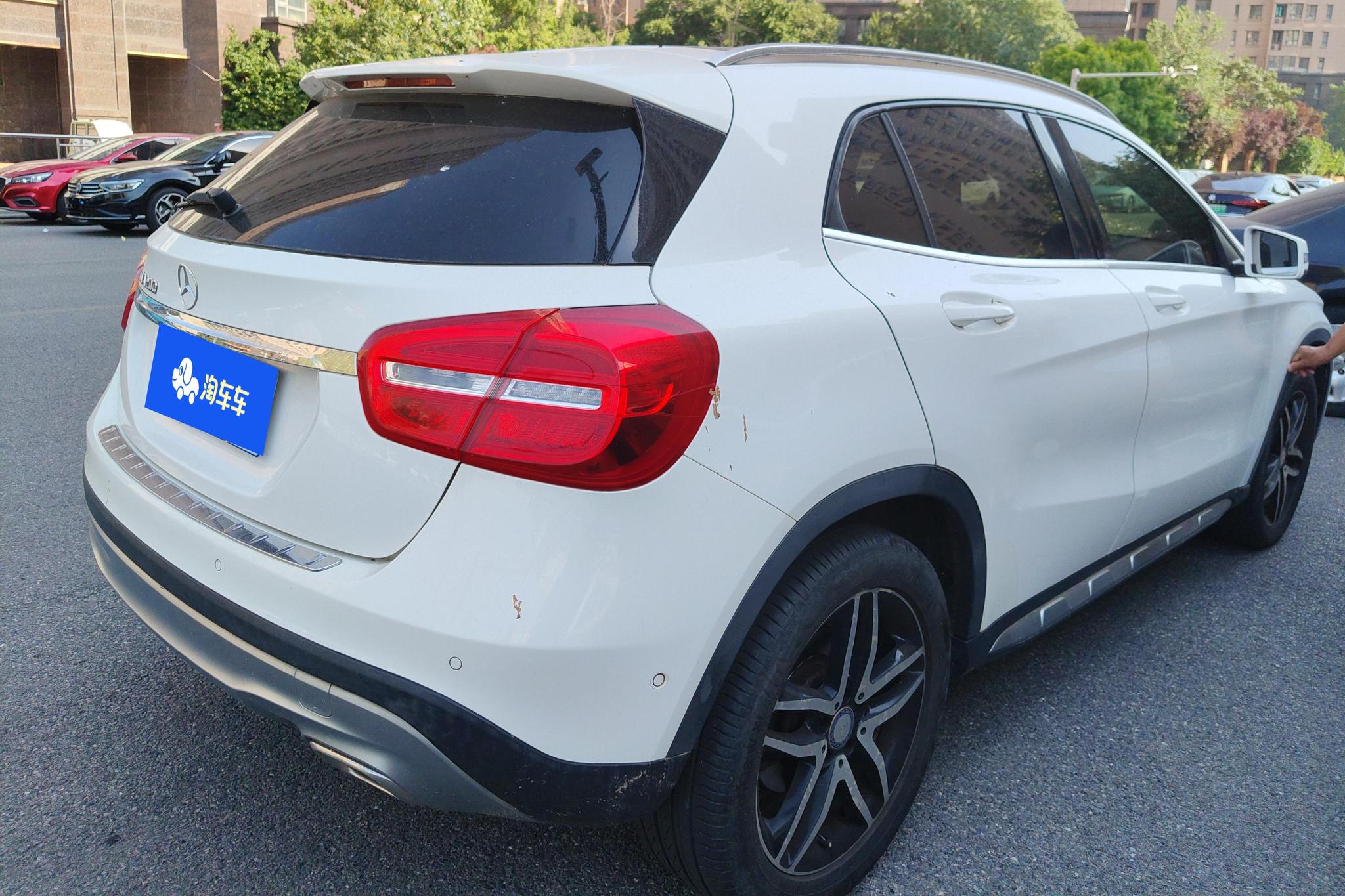 Mercedes-Benz GLA 2016 GLA 200 Fashion