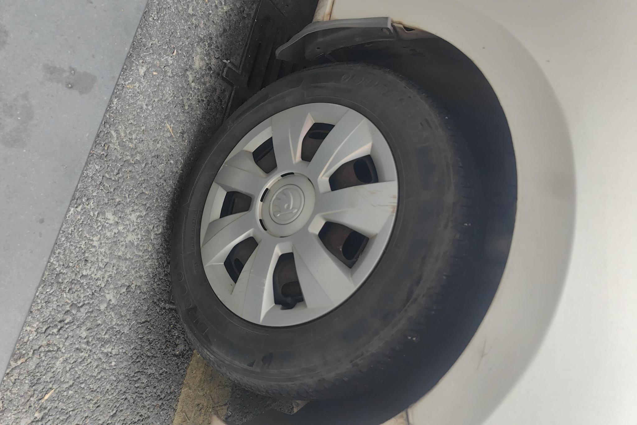 Skoda Fabia 2015 1.4L AT