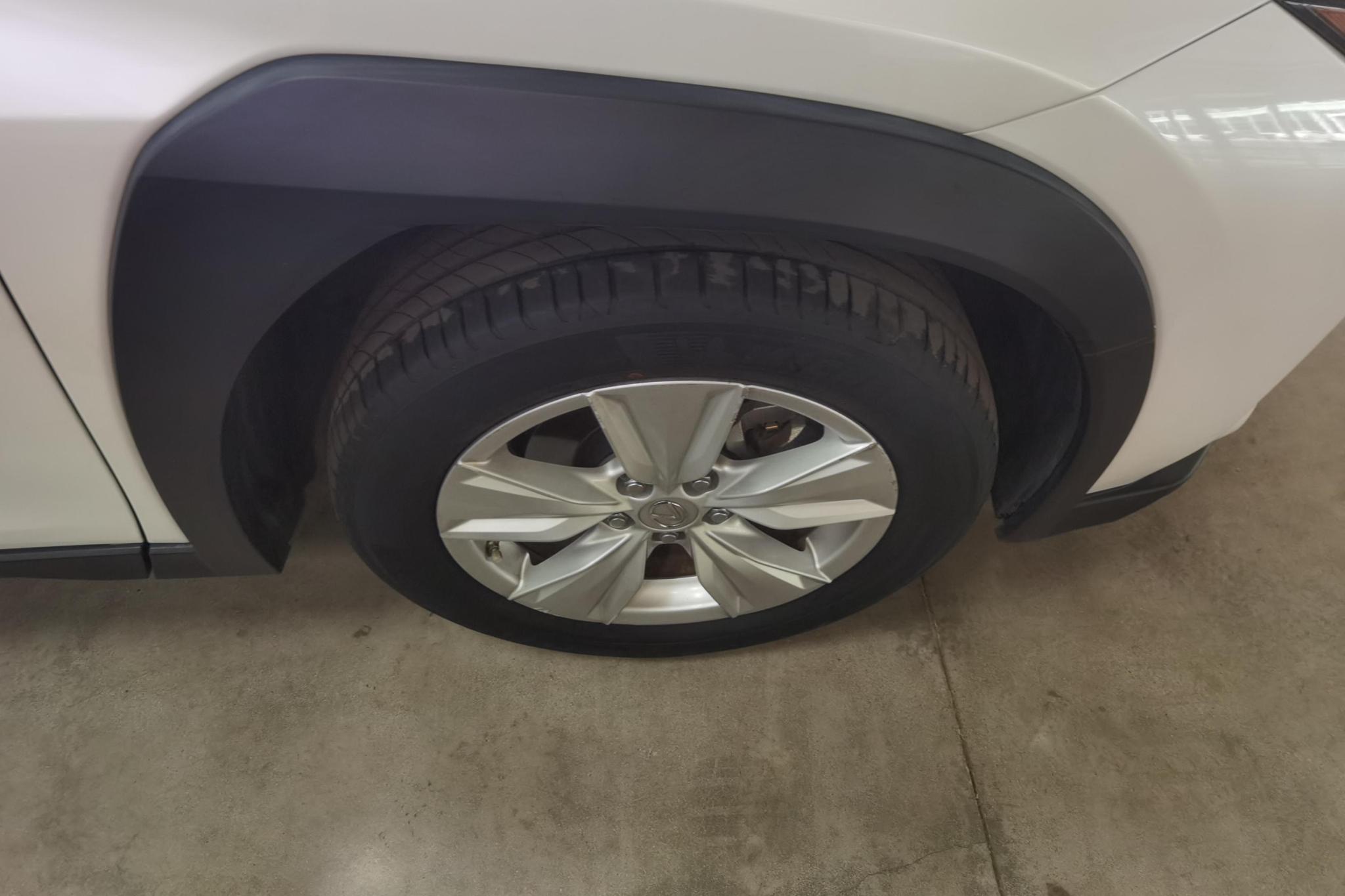 Lexus UX id 4438208 из Китая 12