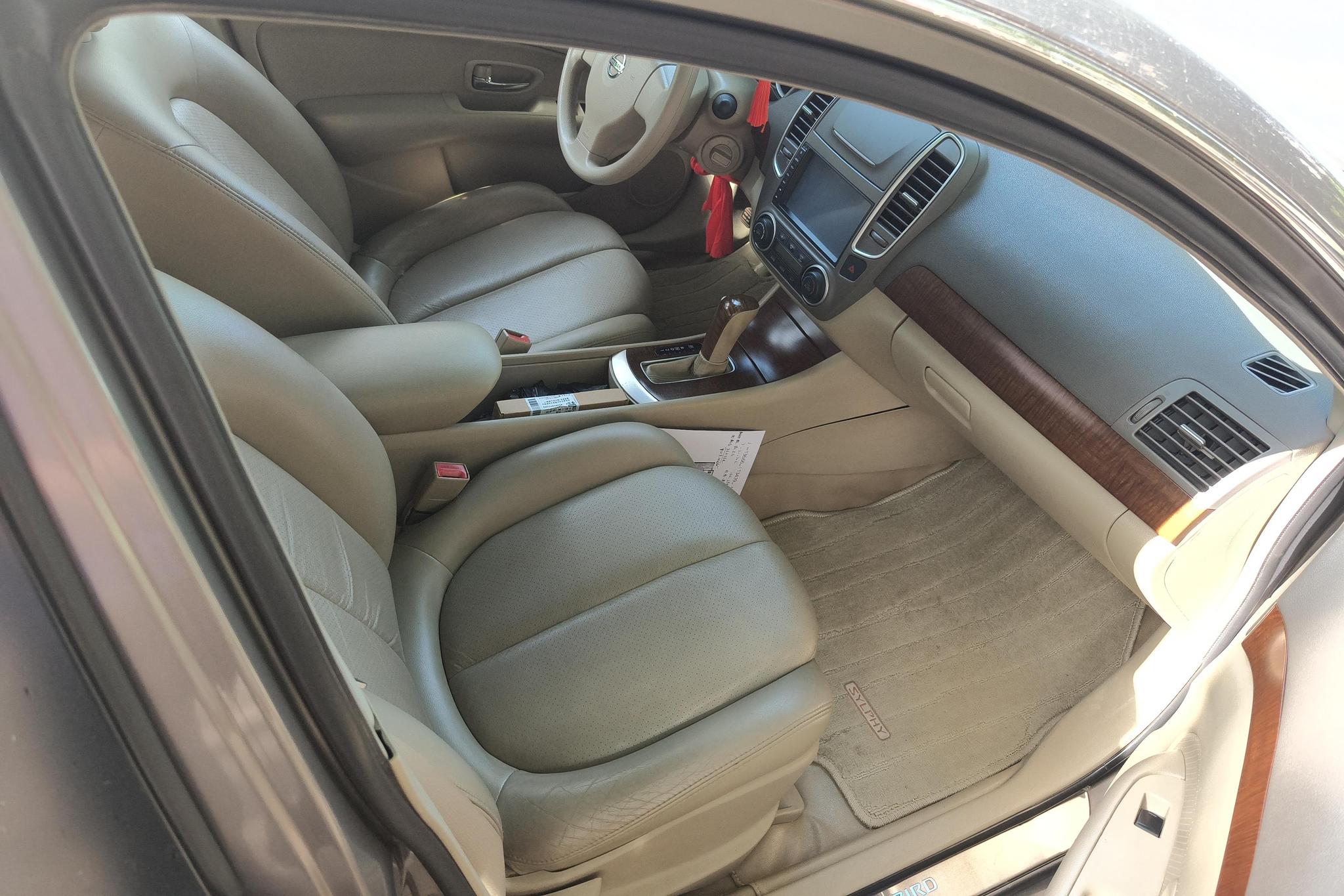 Nissan Sylphy 2009 1.6XE AT Comfort
