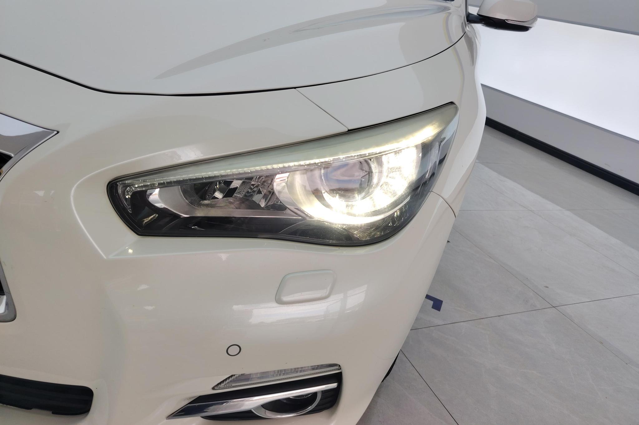 Infiniti Q50L 2015 2.0T Enjoy