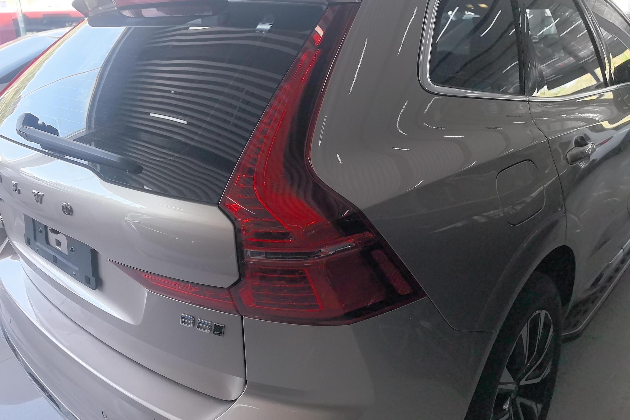 Volvo XC60 2023 B5 Luxury