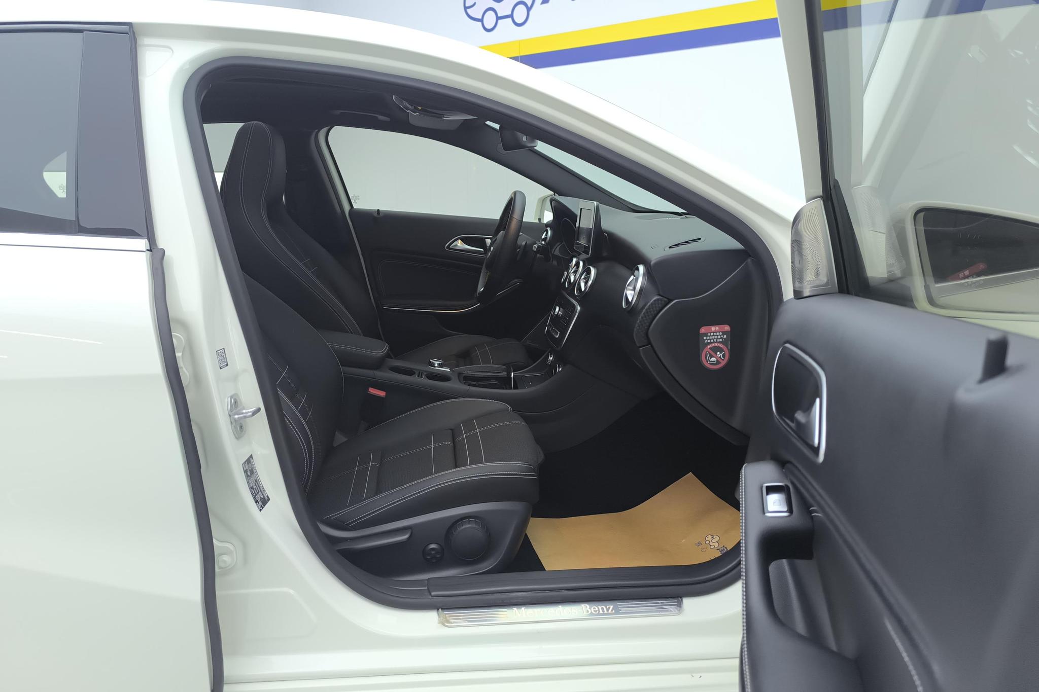 Mercedes-Benz A-Class A 2016 A 200 Fashion
