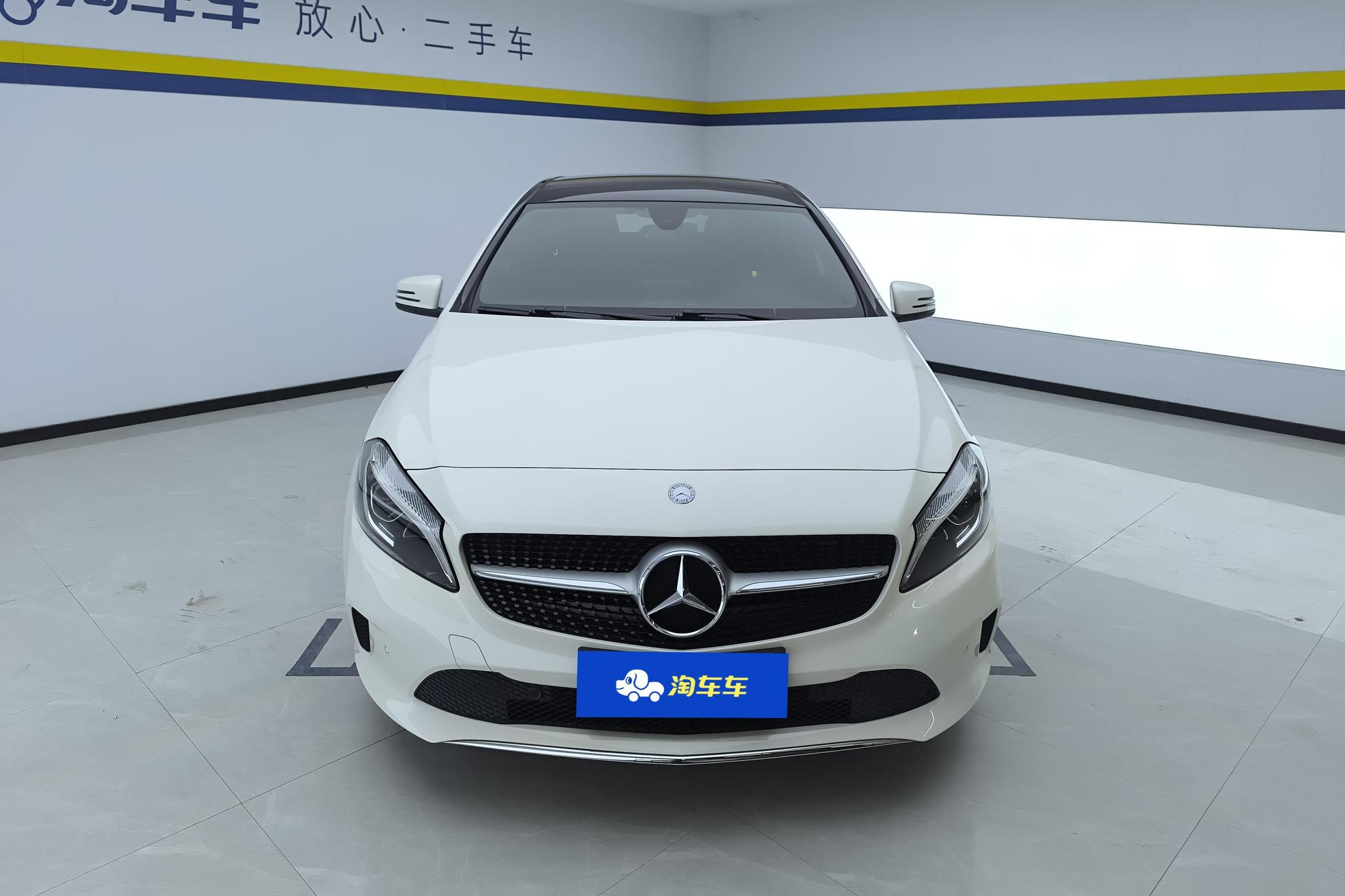 Mercedes-Benz A-Class A 2016 A 200 Fashion