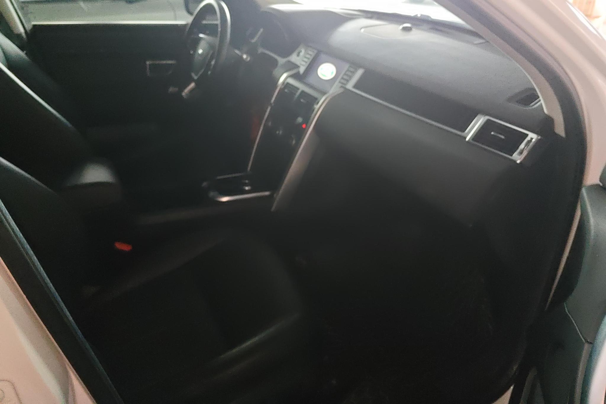Land Rover Discovery Sport 2019 240PS SE V
