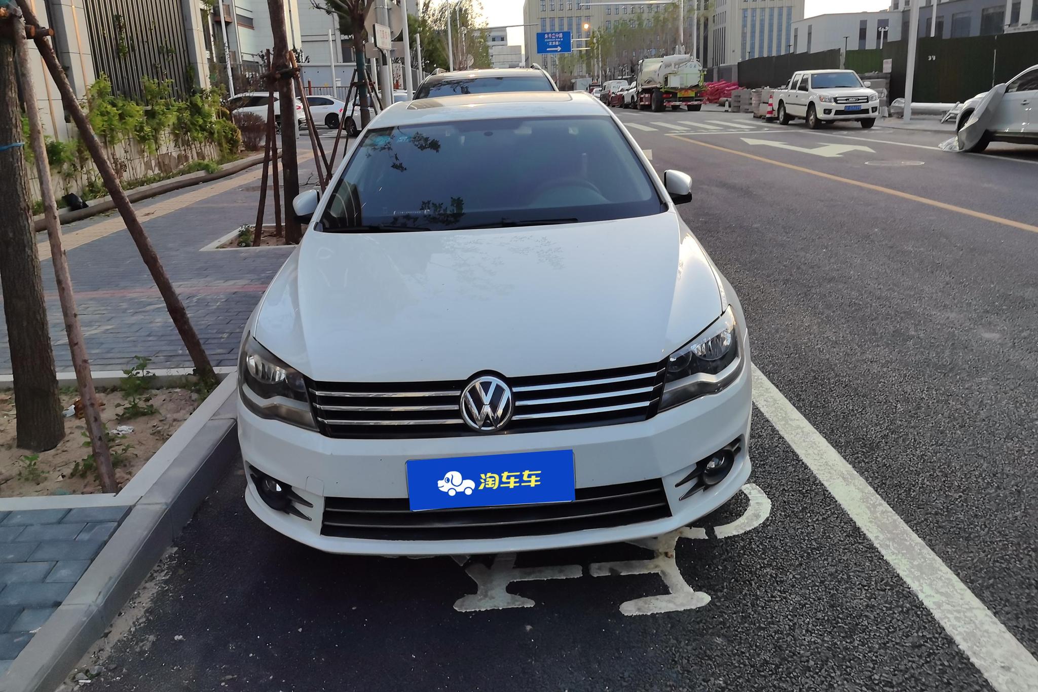 Volkswagen Bora 2015 1.6L MT Comfort