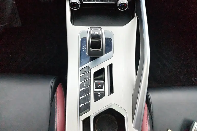 Geely Coolray (Binyue) — фото 12