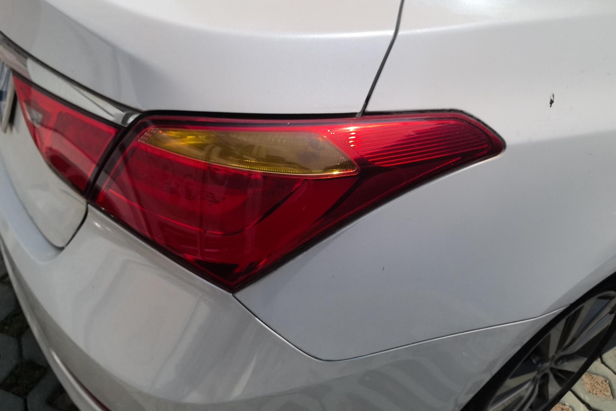 Hyundai Mistra 2014 1.8L AT Luxury DLX