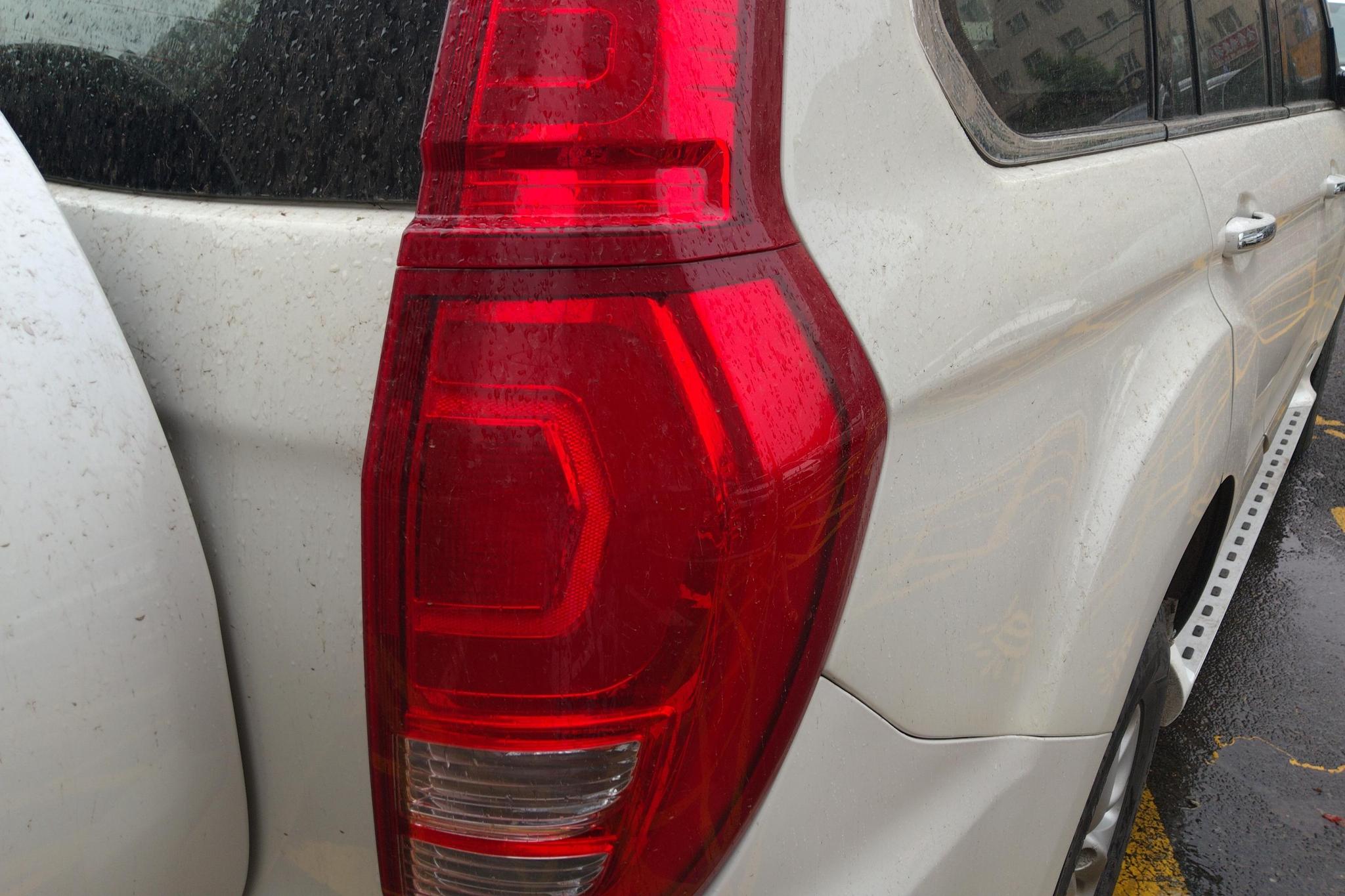 Haval H9 2016 2.0T Elite 7 мест