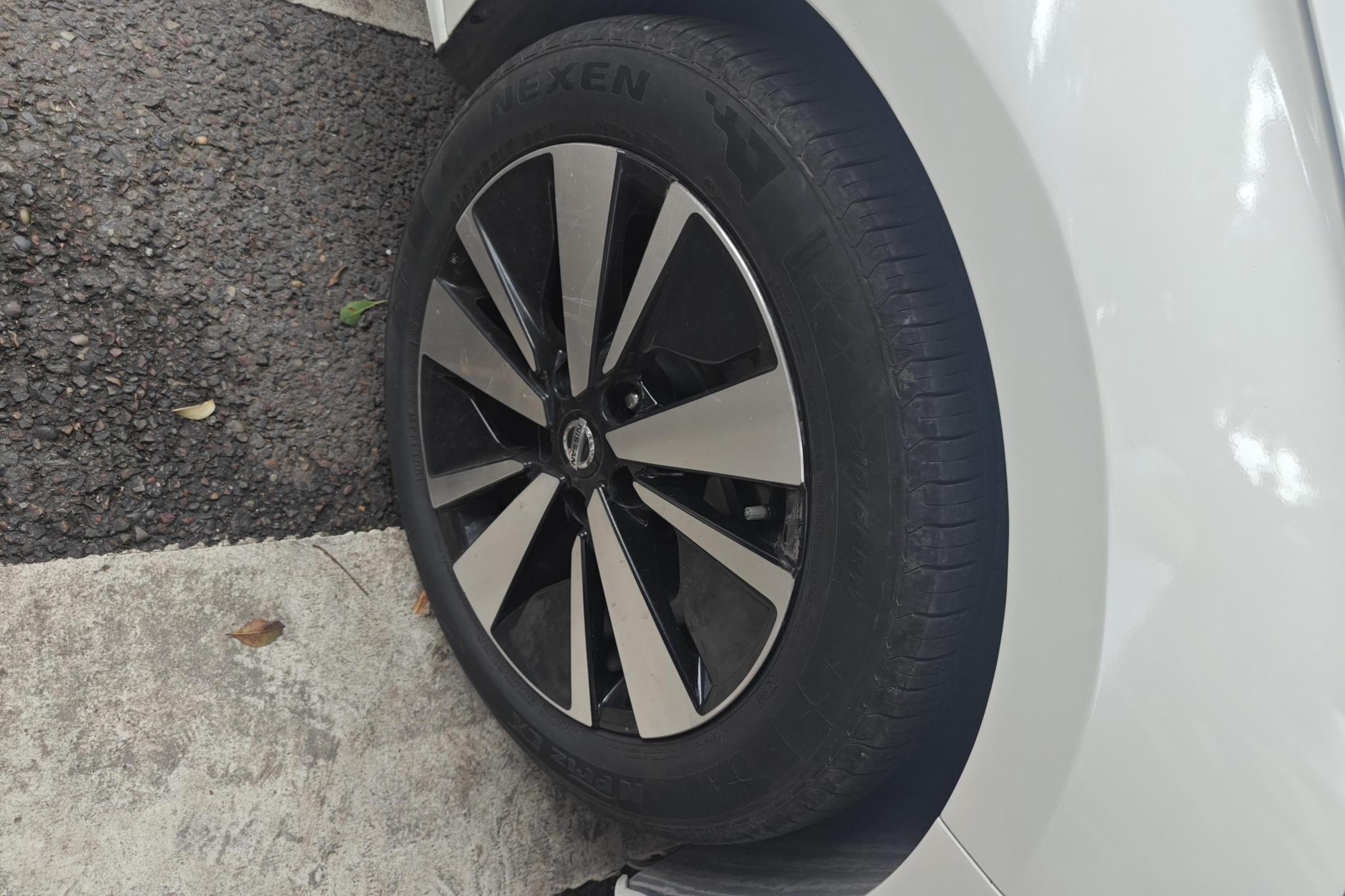 Nissan Teana id 4437489 из Китая 9