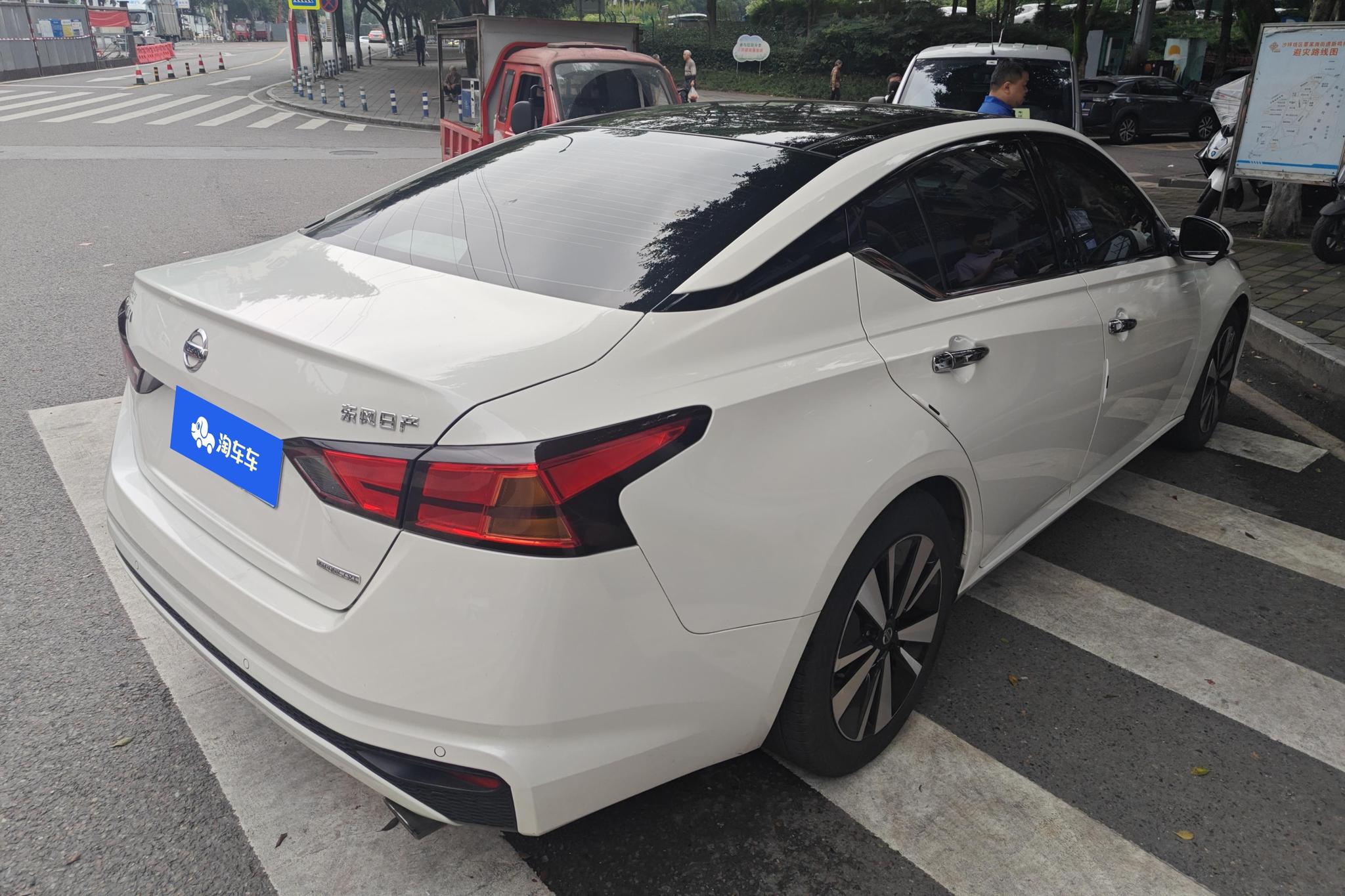 Nissan Teana id 4437489 из Китая 13