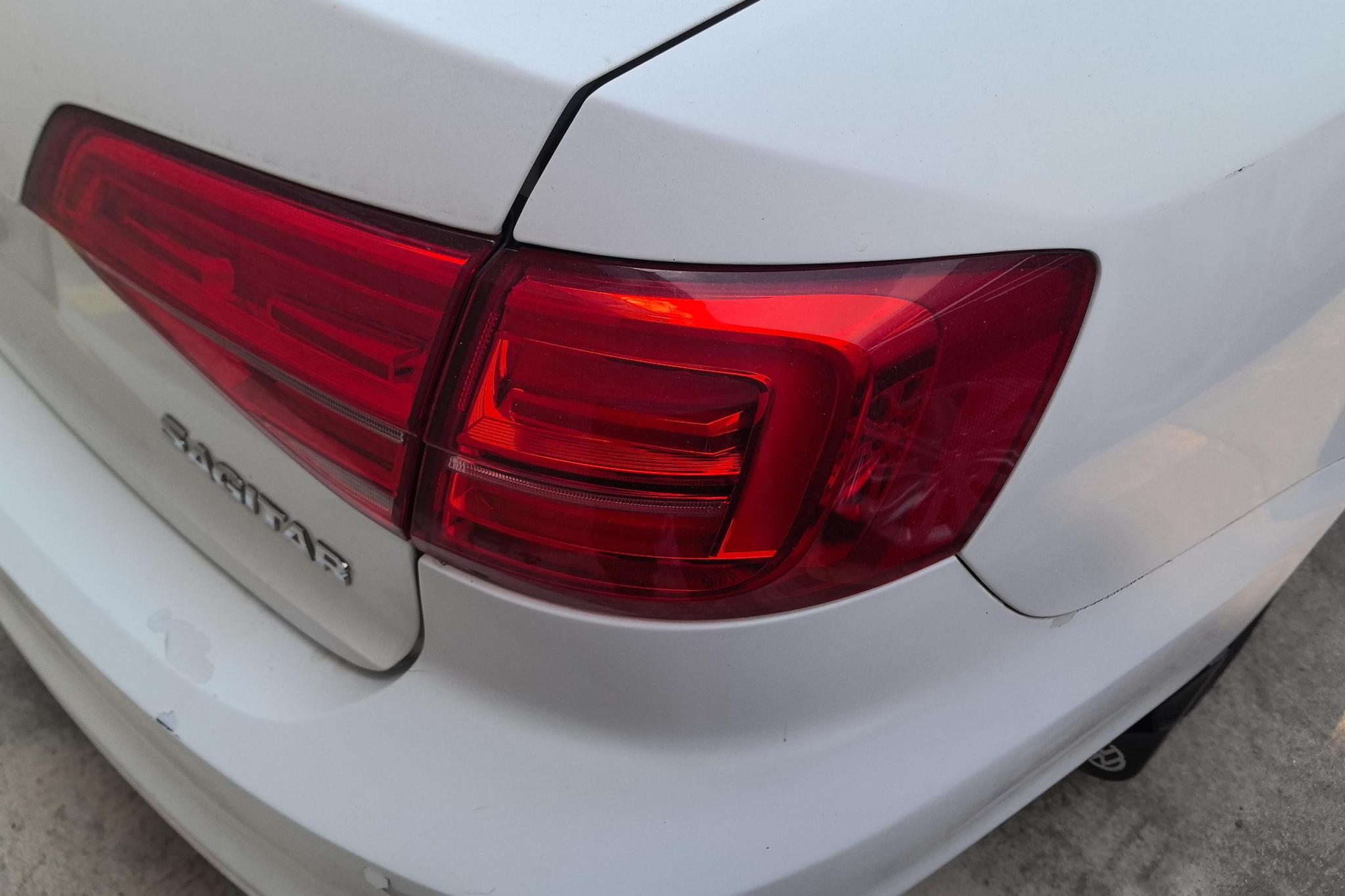 Volkswagen Sagitar 2018 1.6L AT Comfort