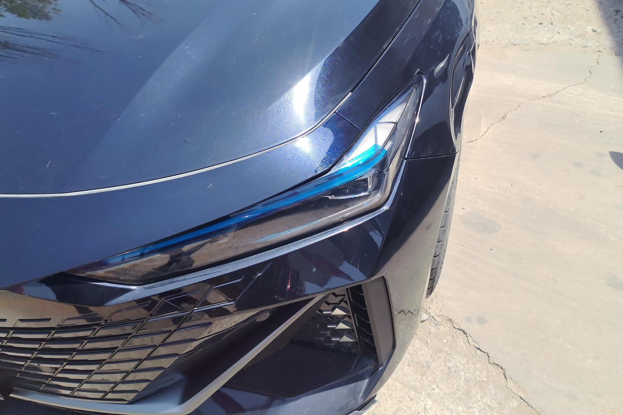 Changan UNI-V 2022 1.5T Luxury