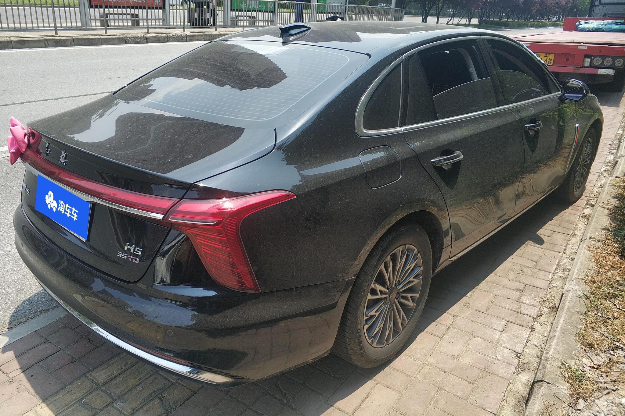 Hongqi H5 2025 1.5T DCT