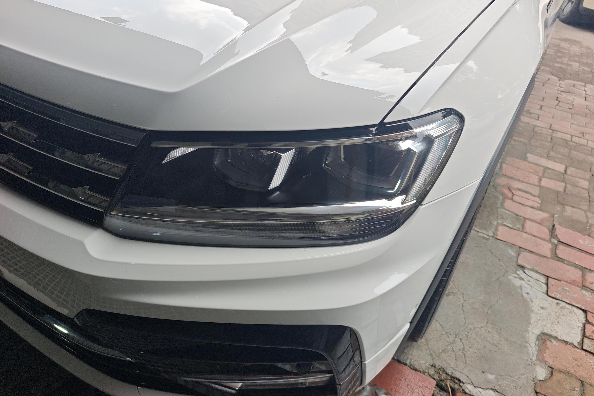 Volkswagen Tiguan L L 2021 330TSI AT R-Line