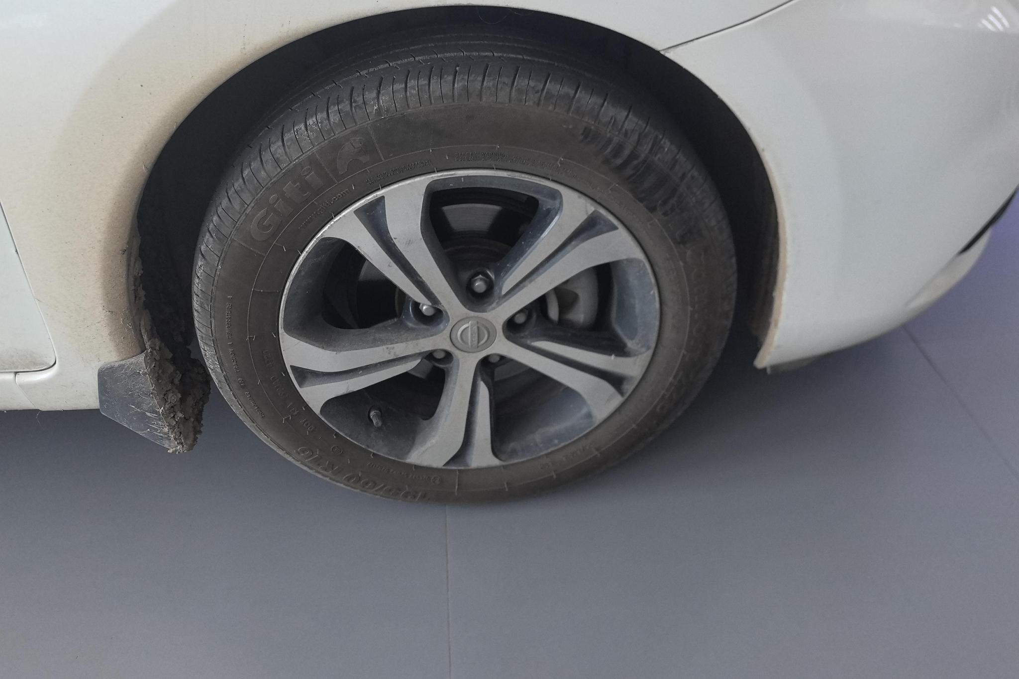 Nissan Tiida 2019 1.6L CVT Smart VI
