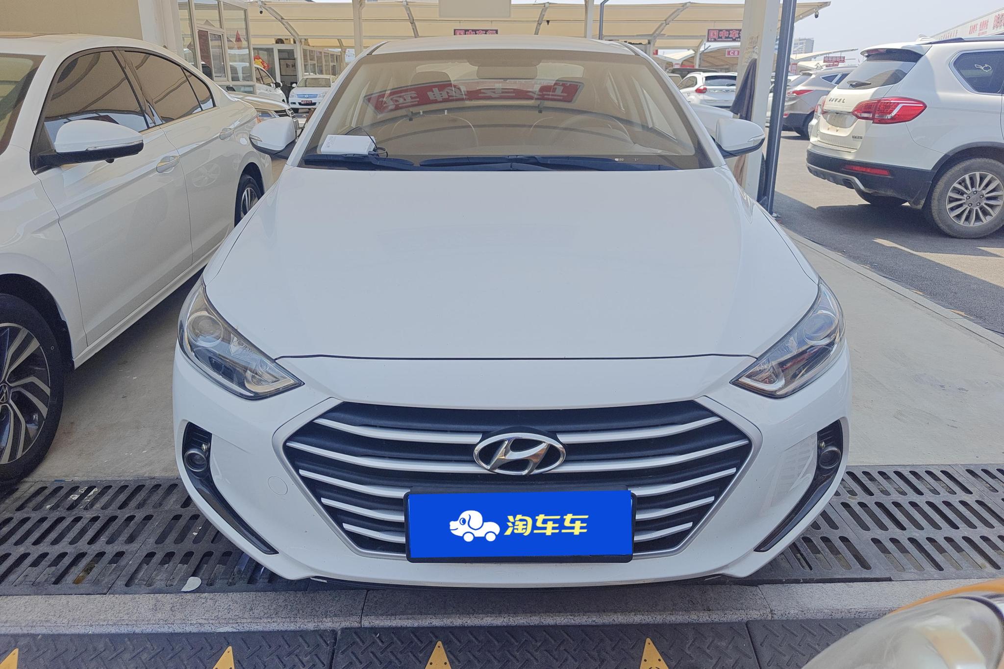Hyundai Elantra 2016 1.6L MT