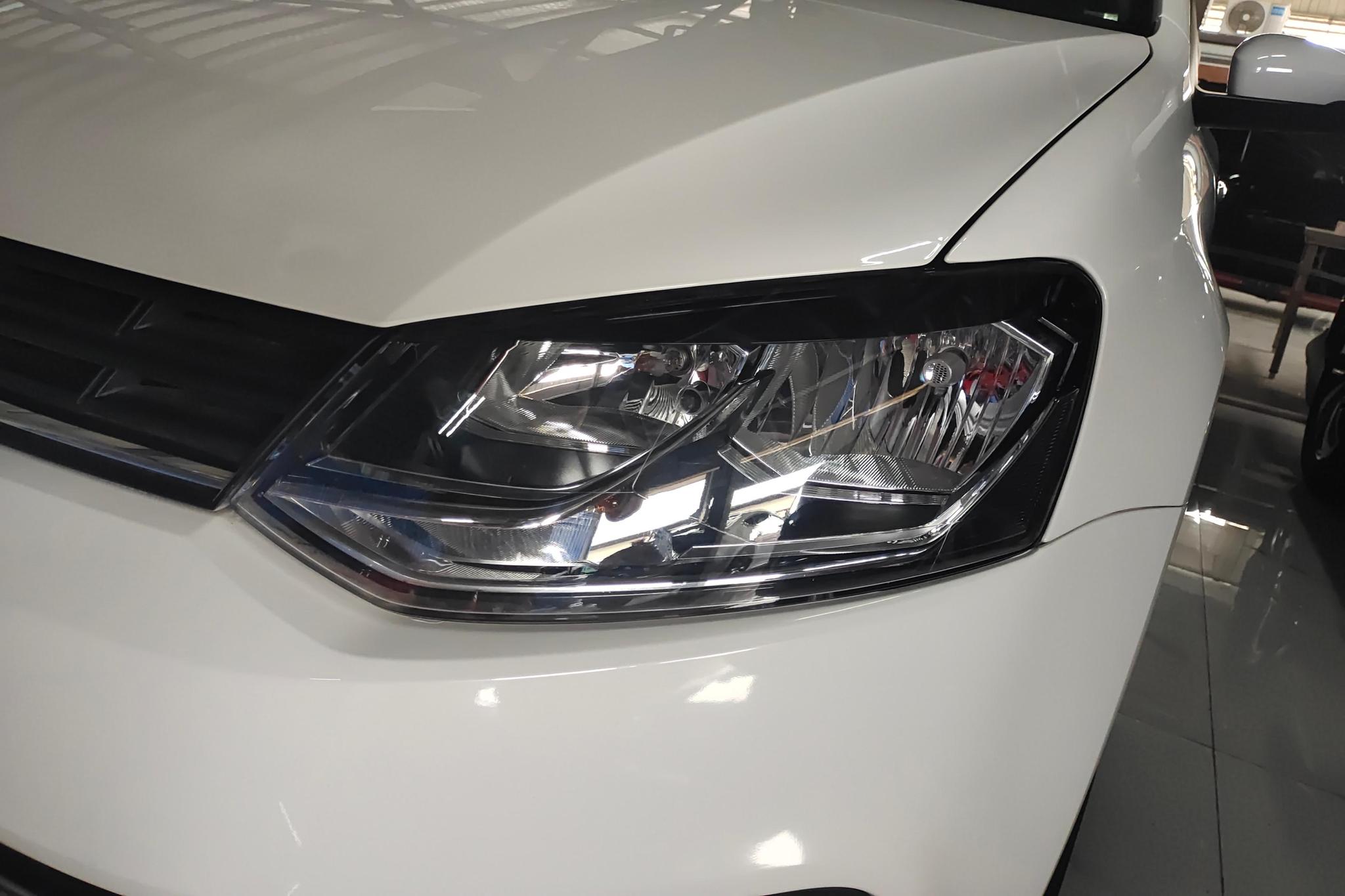 Volkswagen Polo 2018 1.5L AT