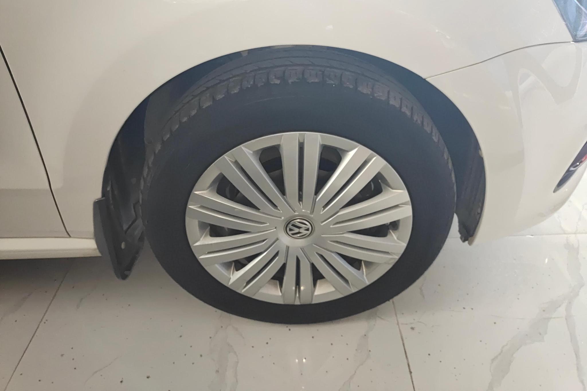 Volkswagen Polo 2018 1.5L AT