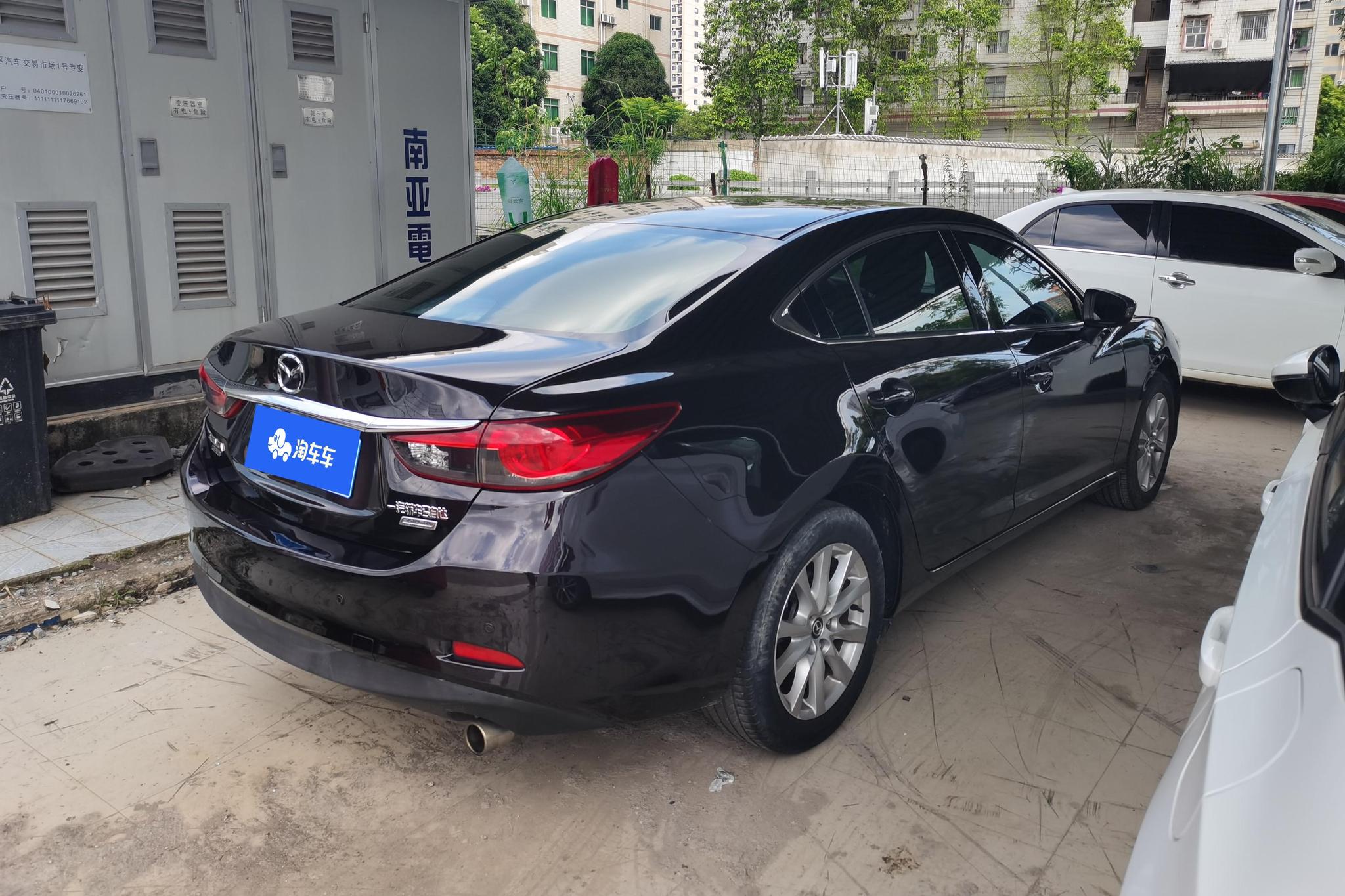 Mazda Atenza 2015 2.0L Luxury