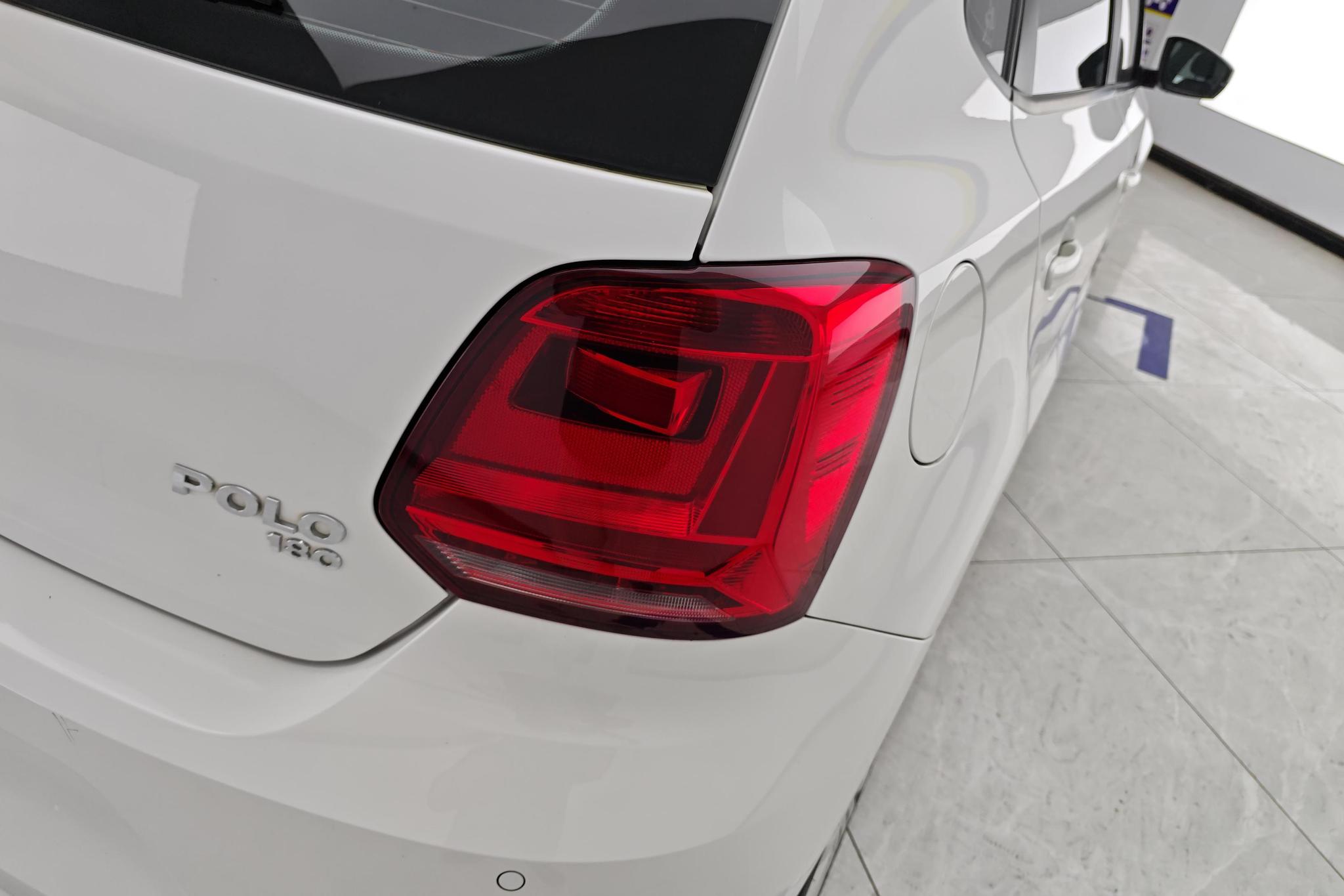 Volkswagen Polo 2018 1.5L AT