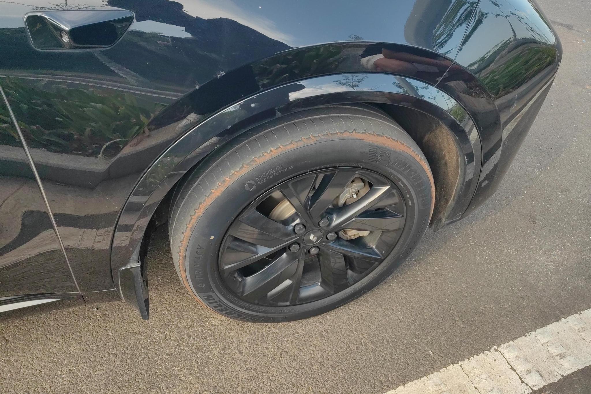 Li Auto L8 2023 Air