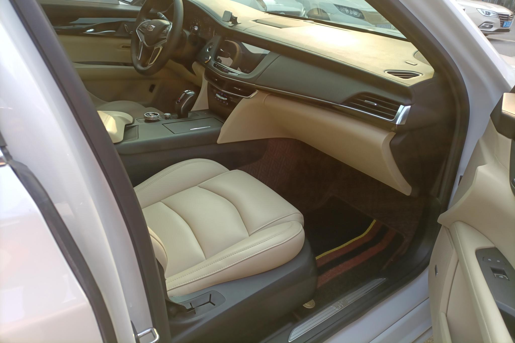 Cadillac CT6 2019 28T Fashion