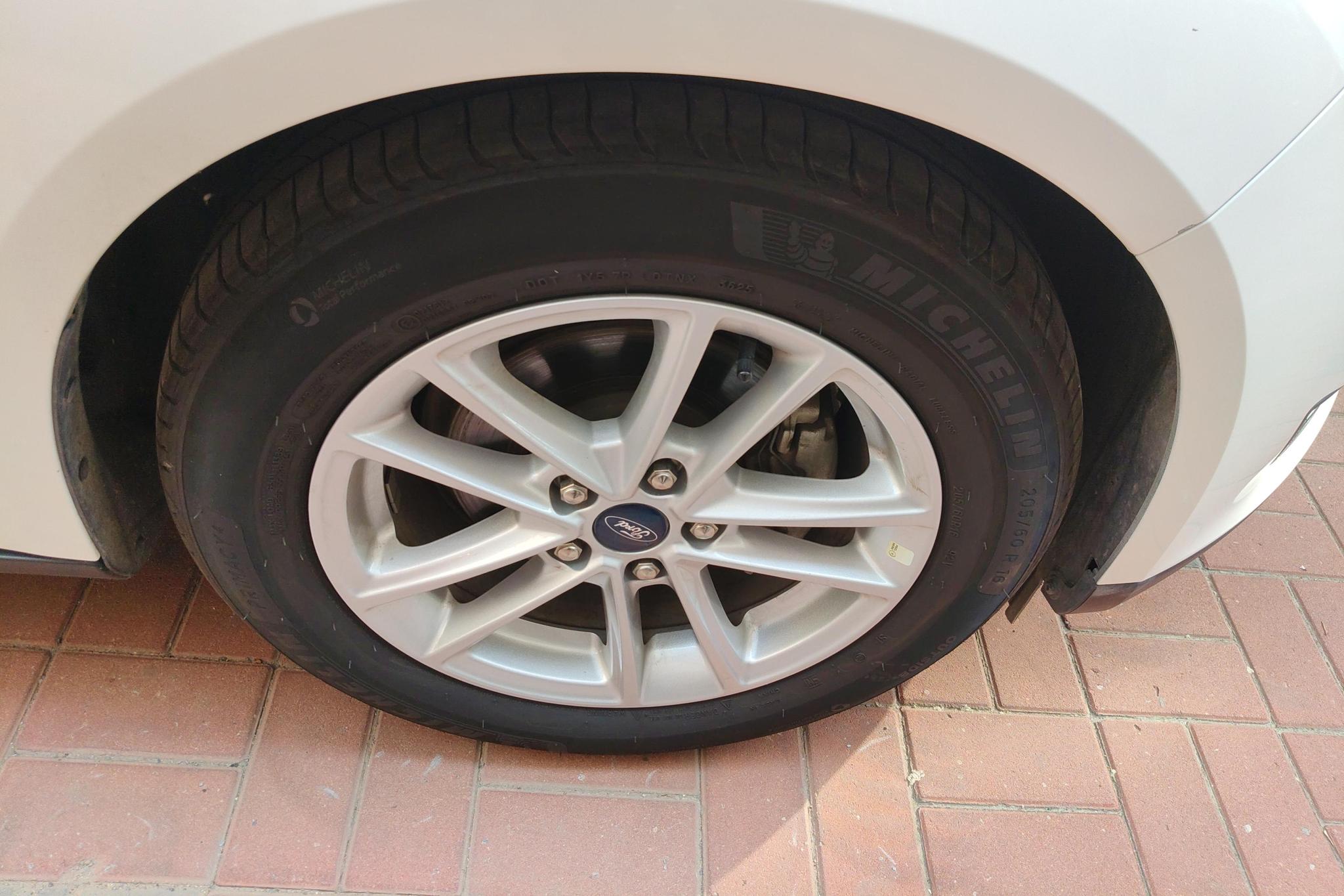 Ford Focus 2018 EcoBoost 180 AT Elite