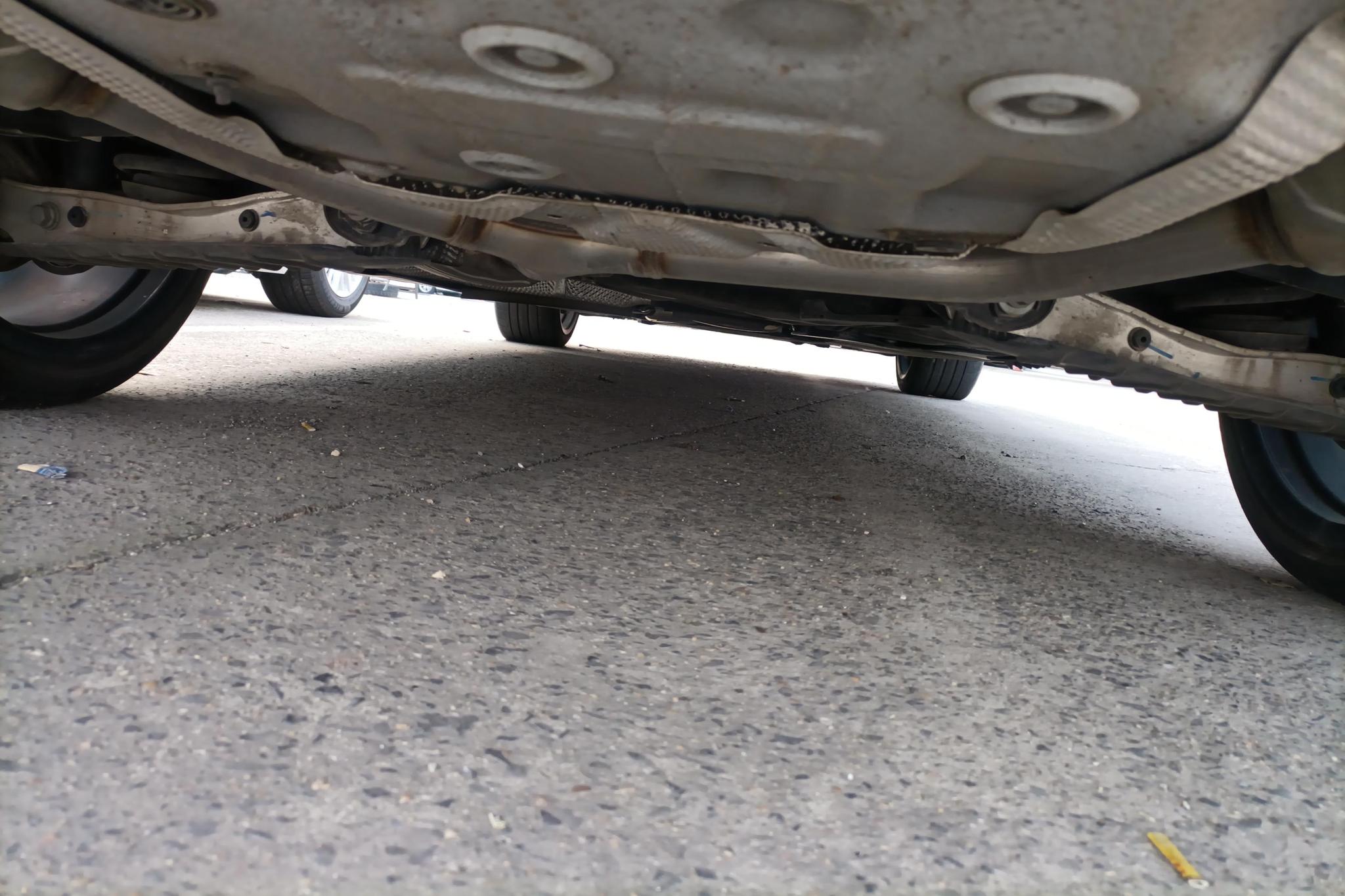 Audi A4L id 4439391 из Китая 9