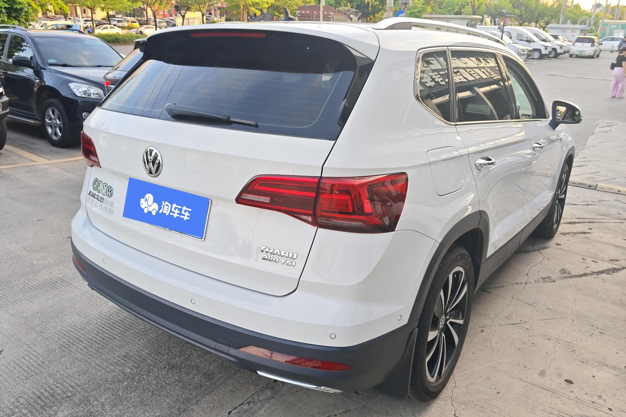 Volkswagen Tharu 2020 280TSI Luxury PLUS VI