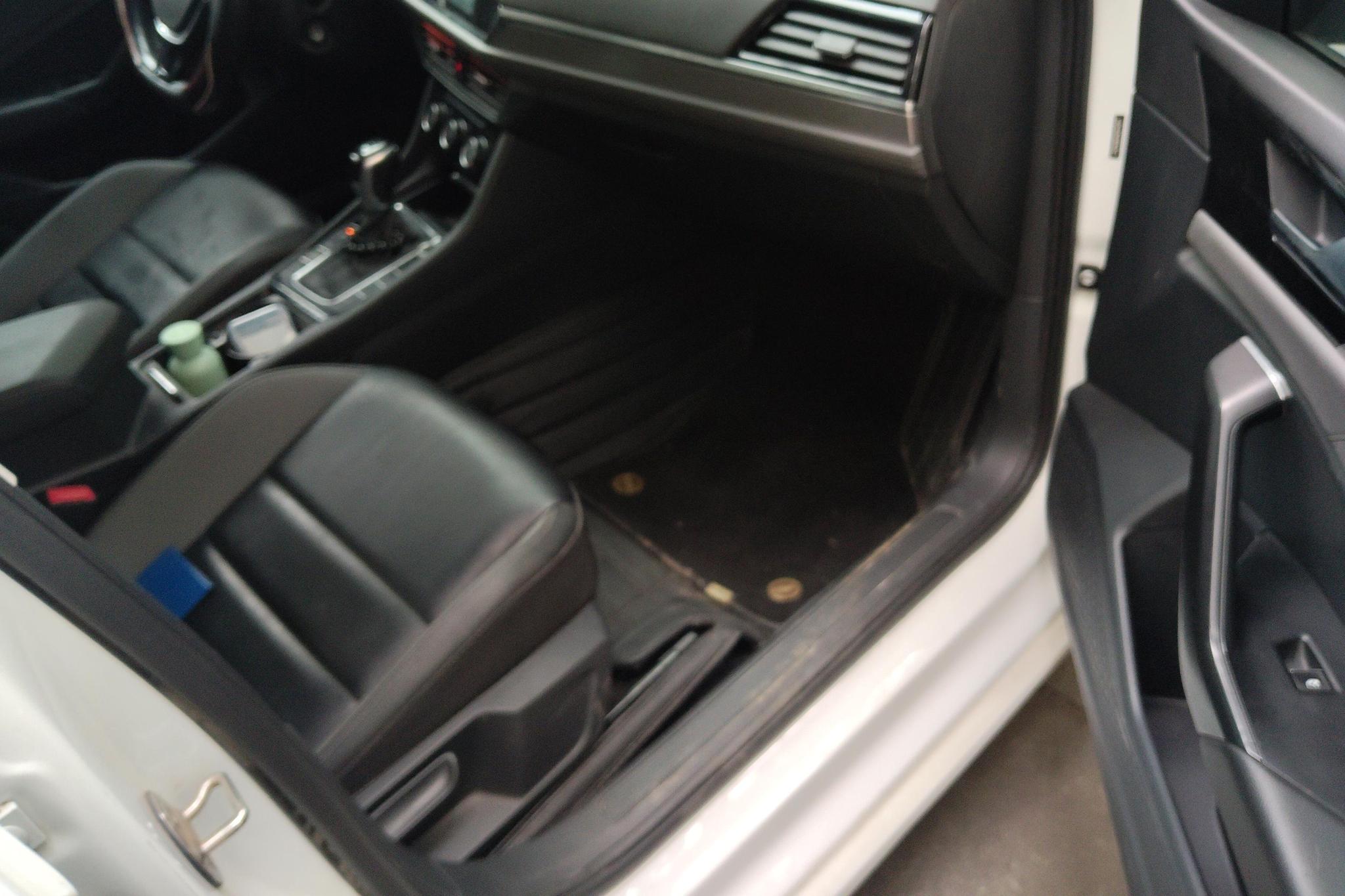 Volkswagen Sagitar 2019 280TSI DSG Comfort V