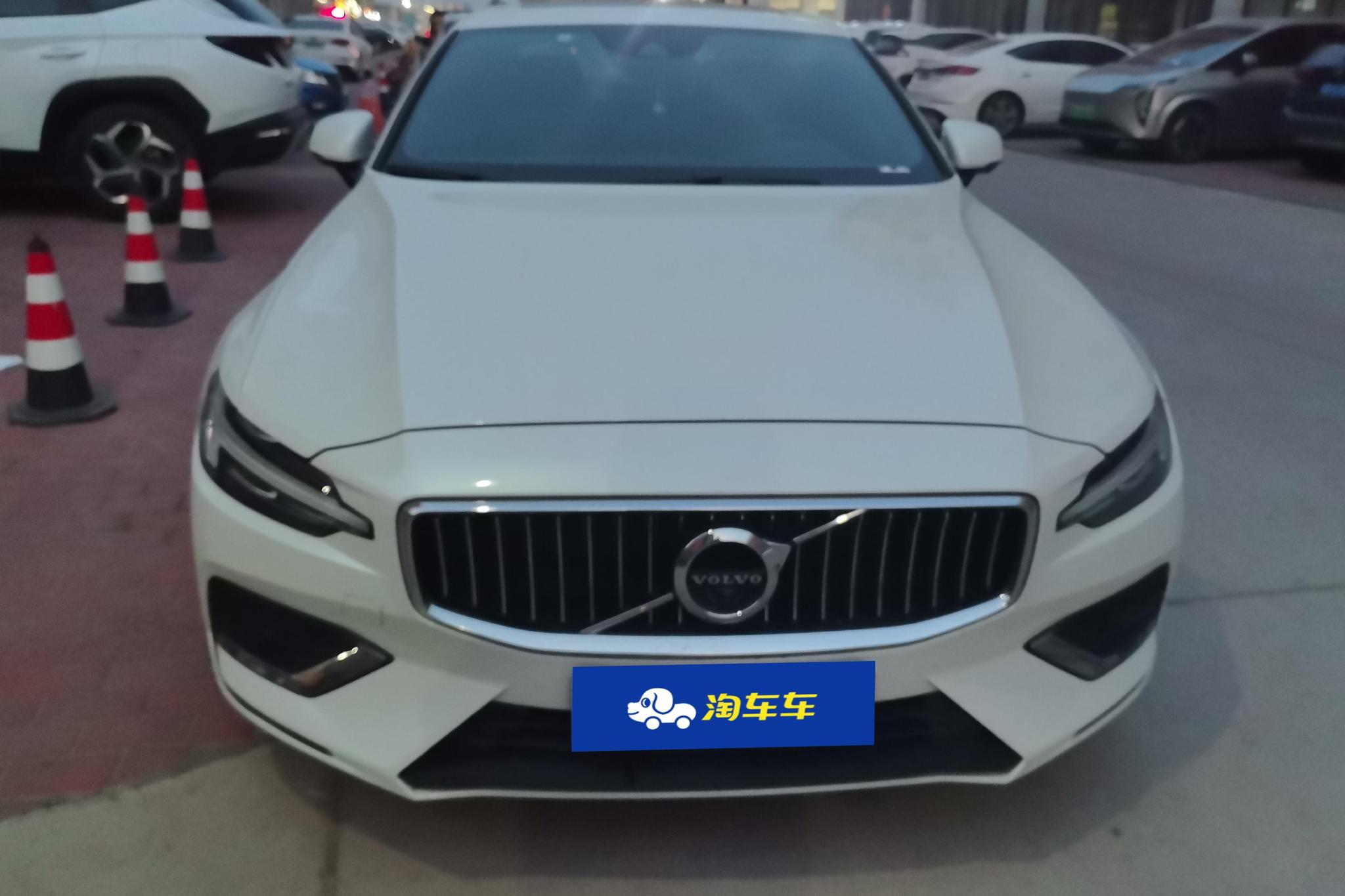 Volvo S60 2021 T4 Luxury
