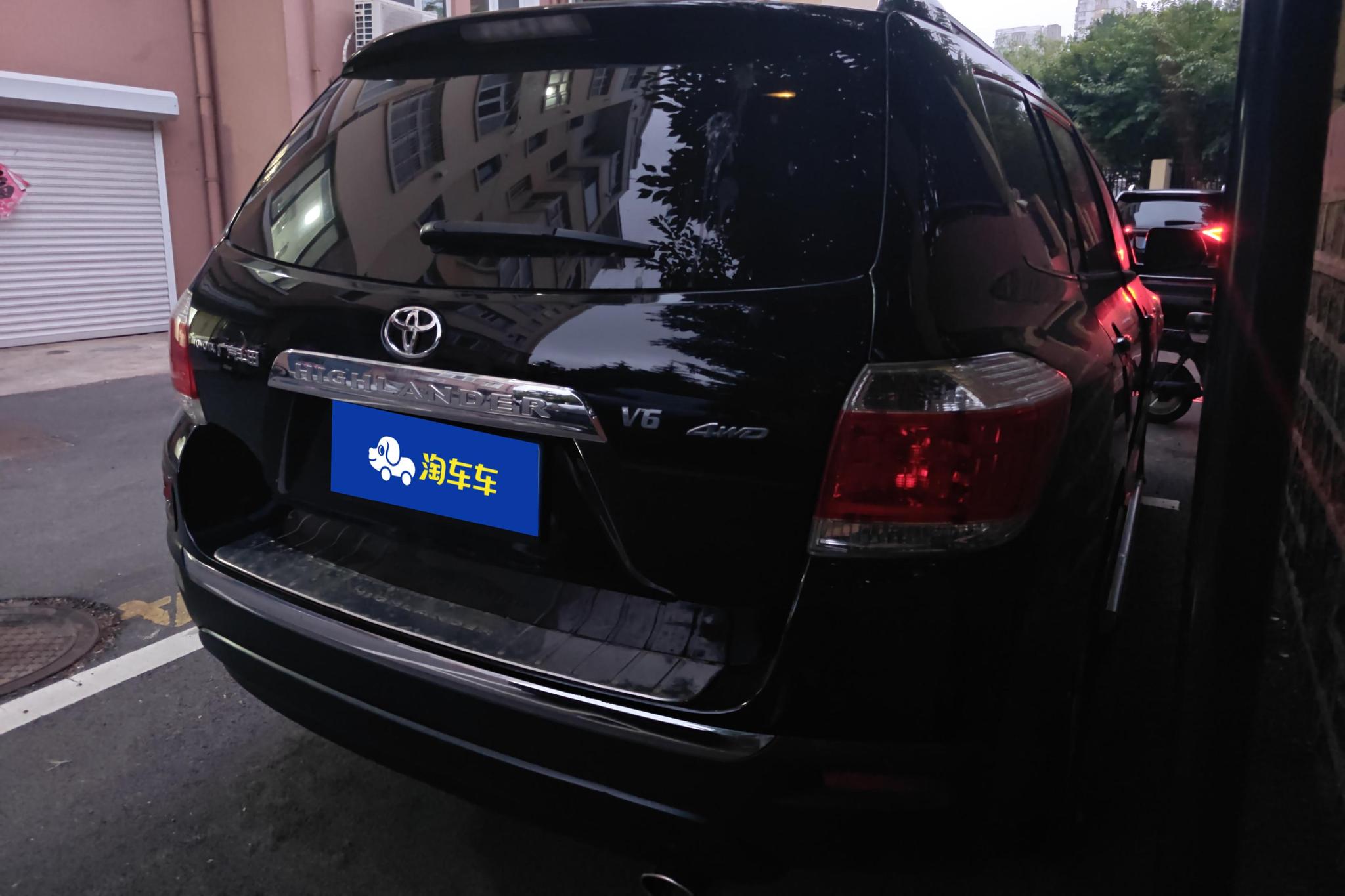 Toyota Highlander 2012 2.7L 5 мест Elite